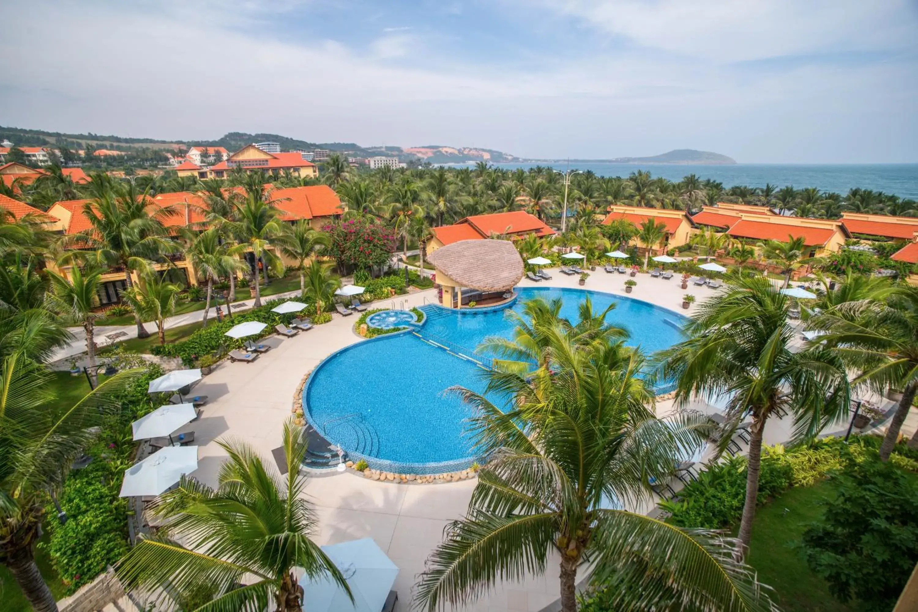 Swimming pool, Pool View in Pandanus Resort