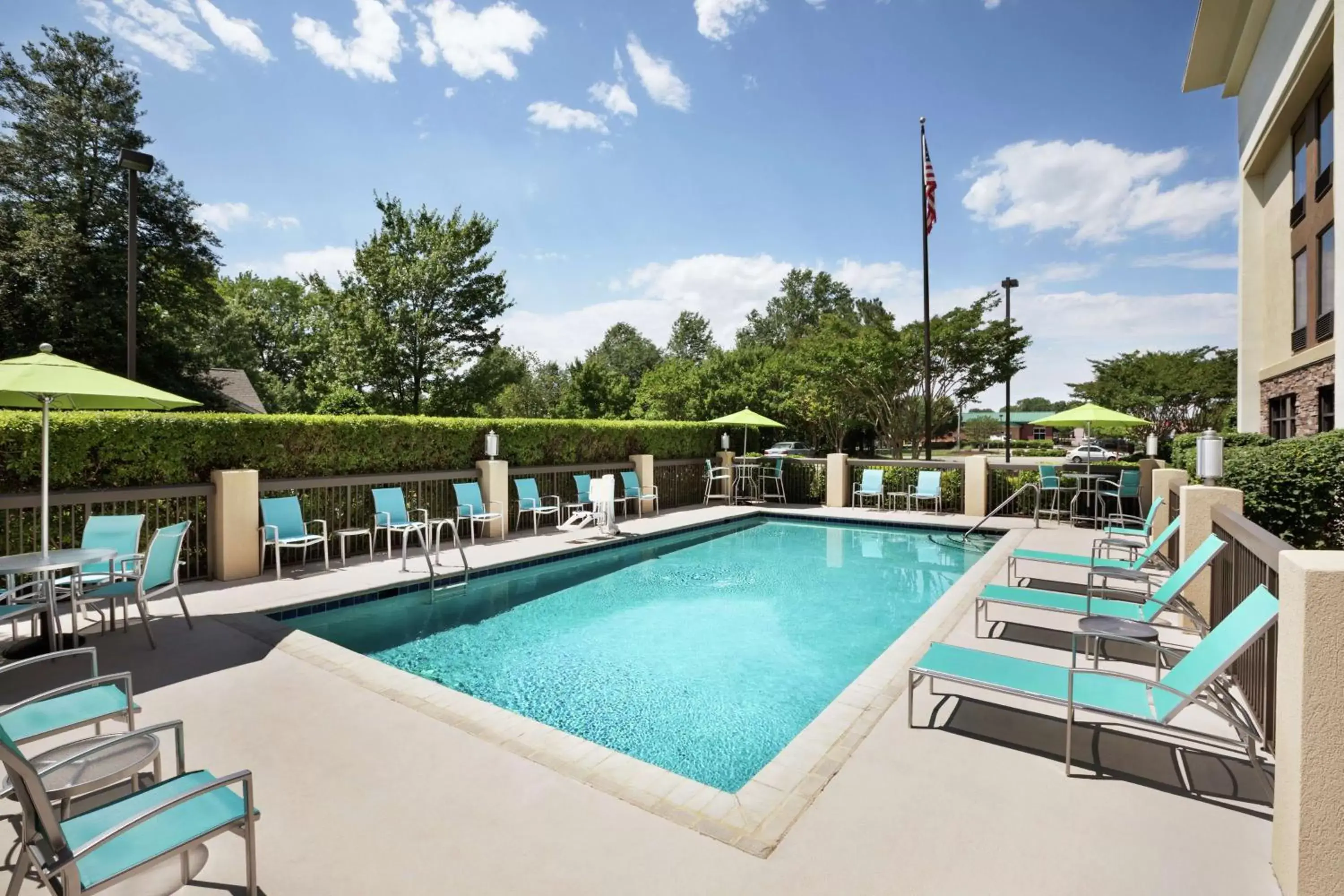 Pool view, Swimming Pool in Hampton Inn Richmond/Ashland