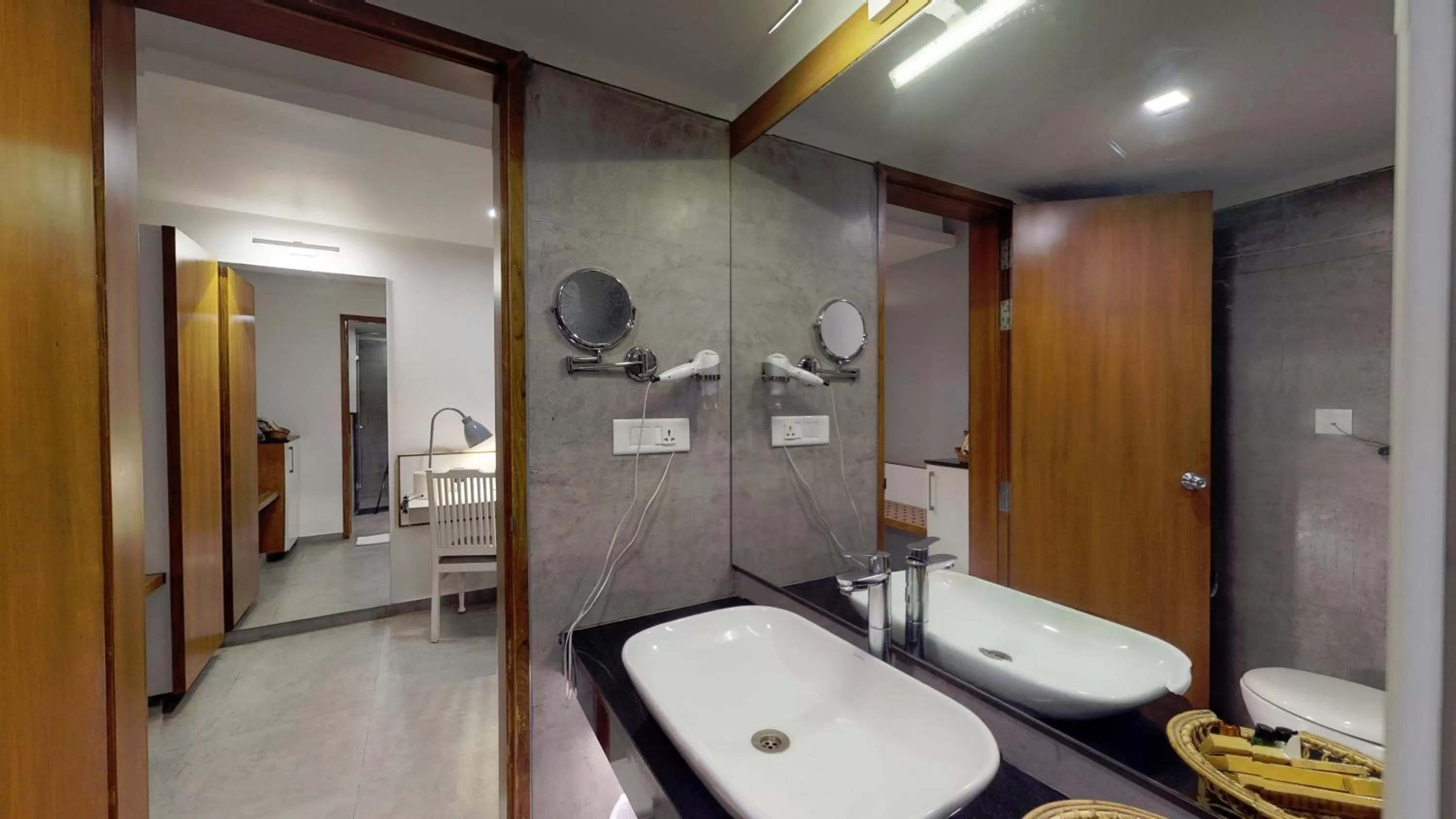 Bathroom in Shivas Gateway