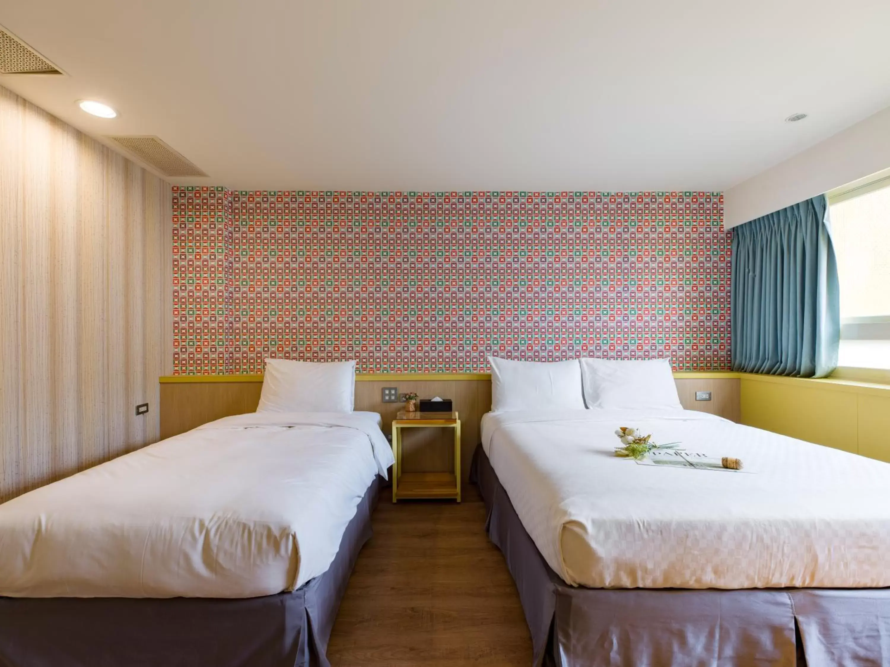 Triple Room with Shower in LaVita 愛活商旅 Triple Room with Shower in LaVita 愛活商旅