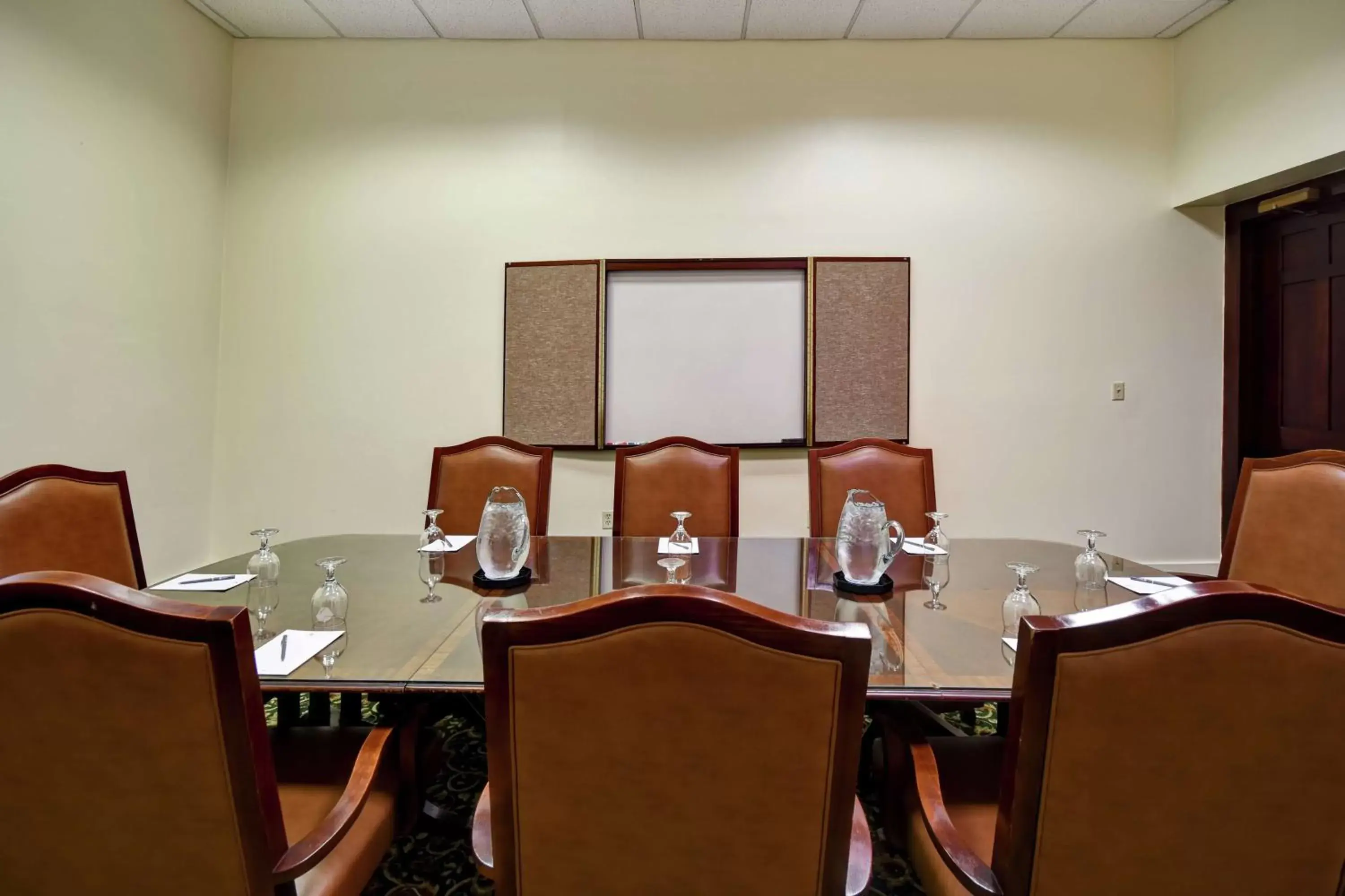 Meeting/conference room in Embassy Suites Charleston - Historic District