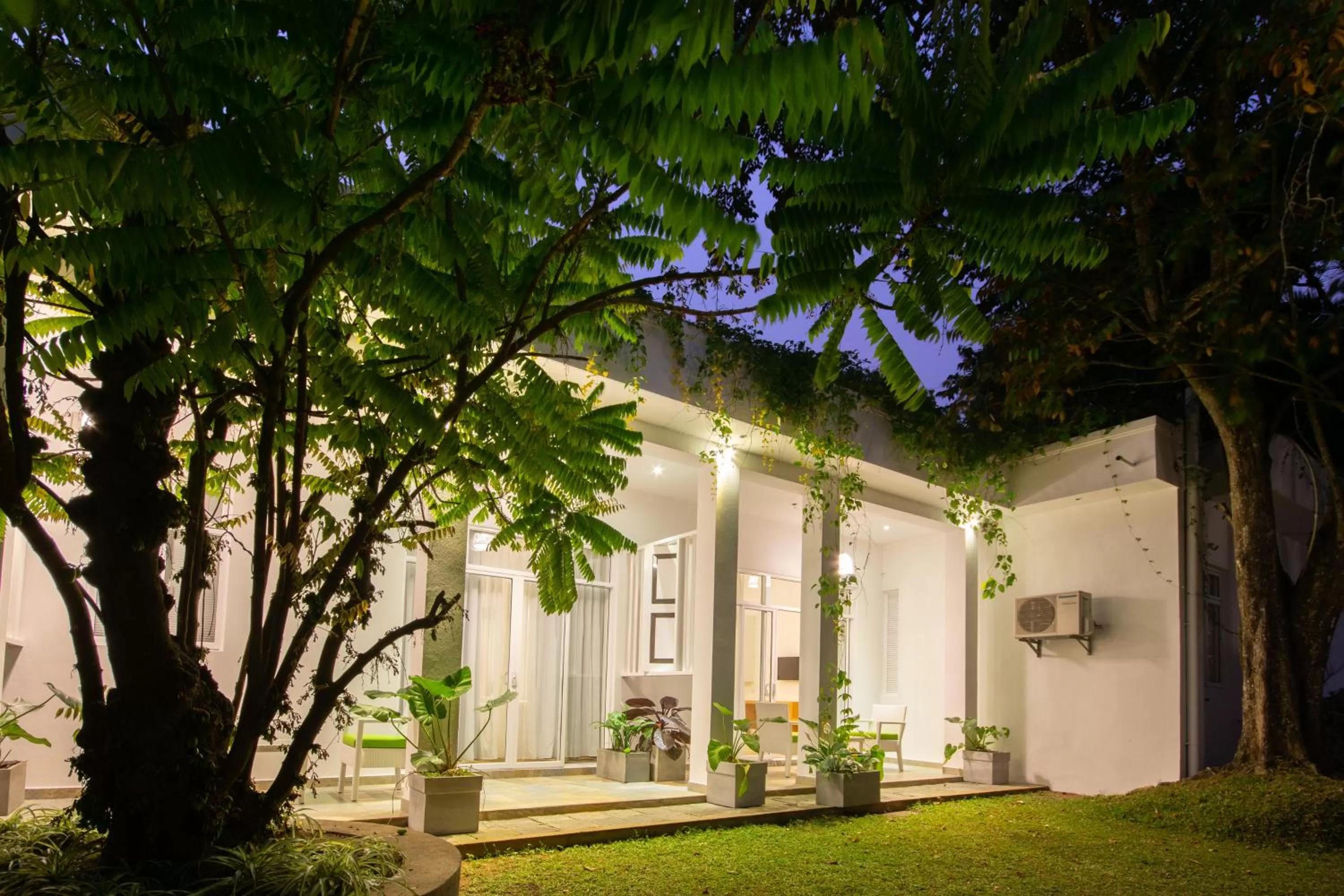 Garden, Property Building in Waters Spring