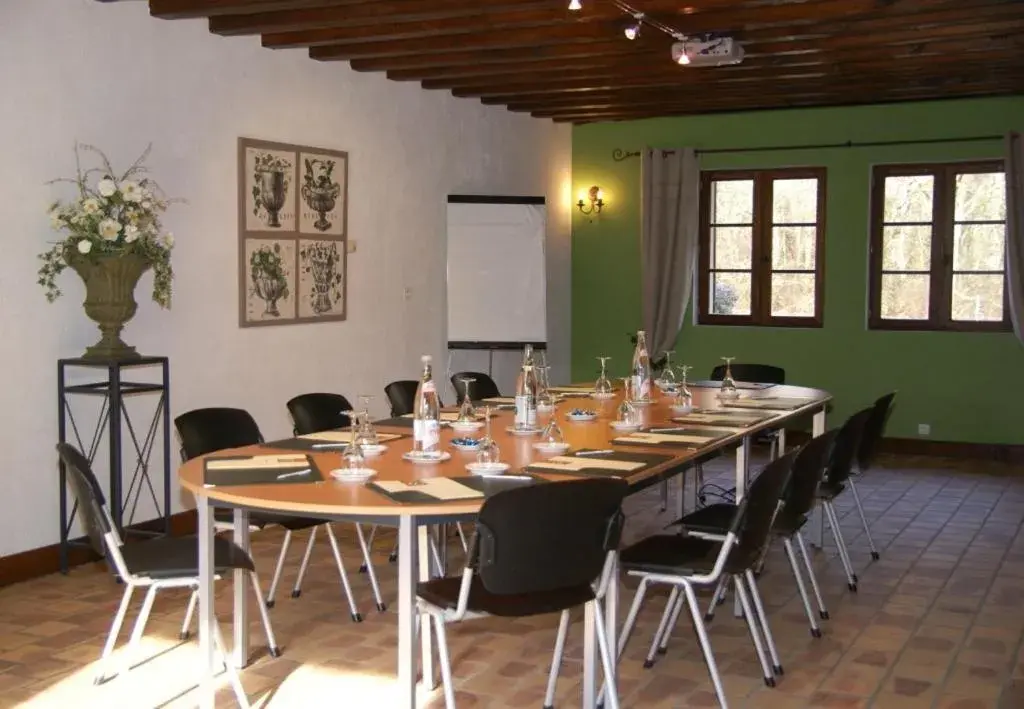 Meeting/conference room in L'Oree des Chenes, The Originals Relais (Relais du Silence)