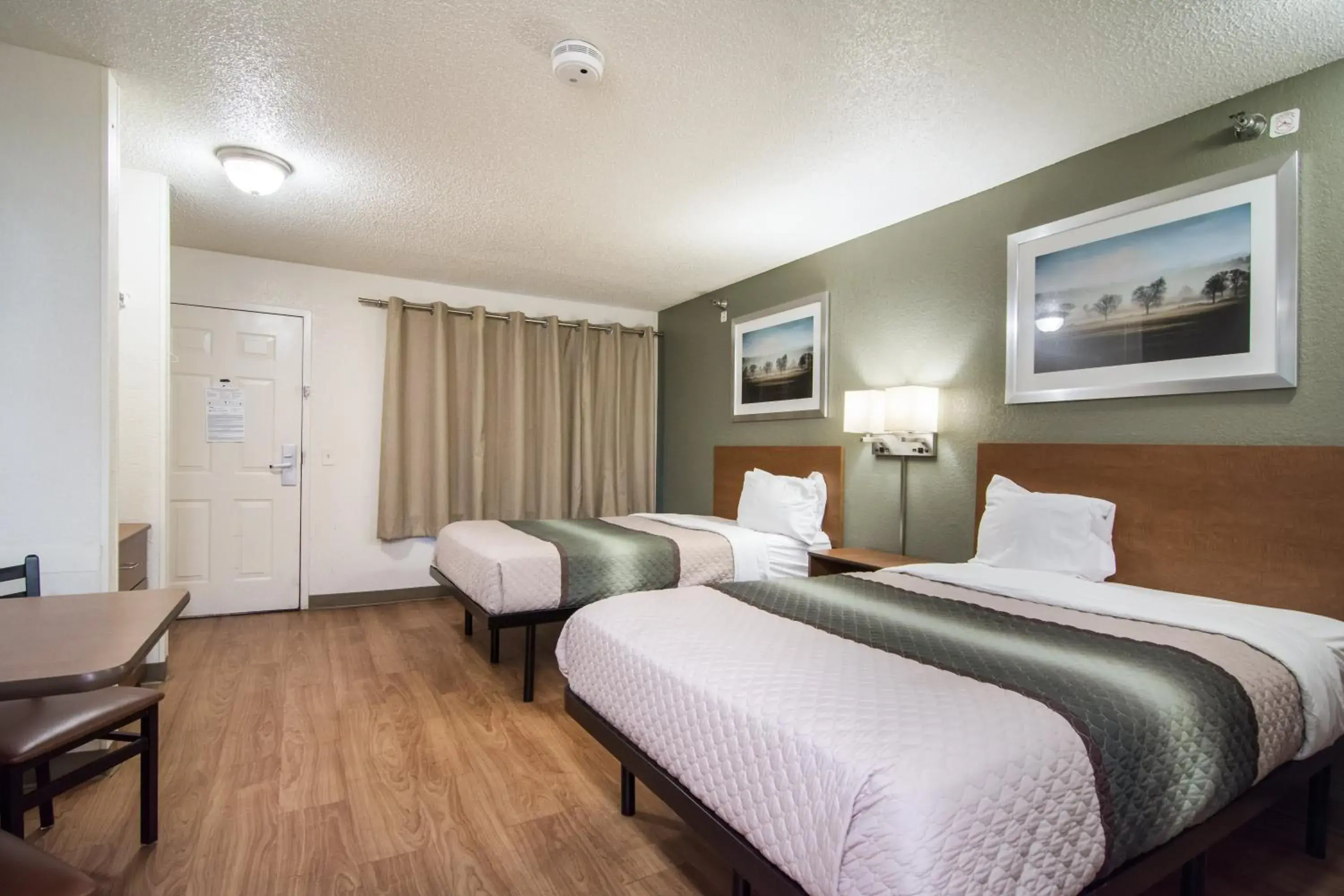 Photo of the whole room, Bed in HomeTowne Studios by Red Roof Raleigh – Durham Photo of the whole room, Bed in HomeTowne Studios by Red Roof Raleigh – Durham