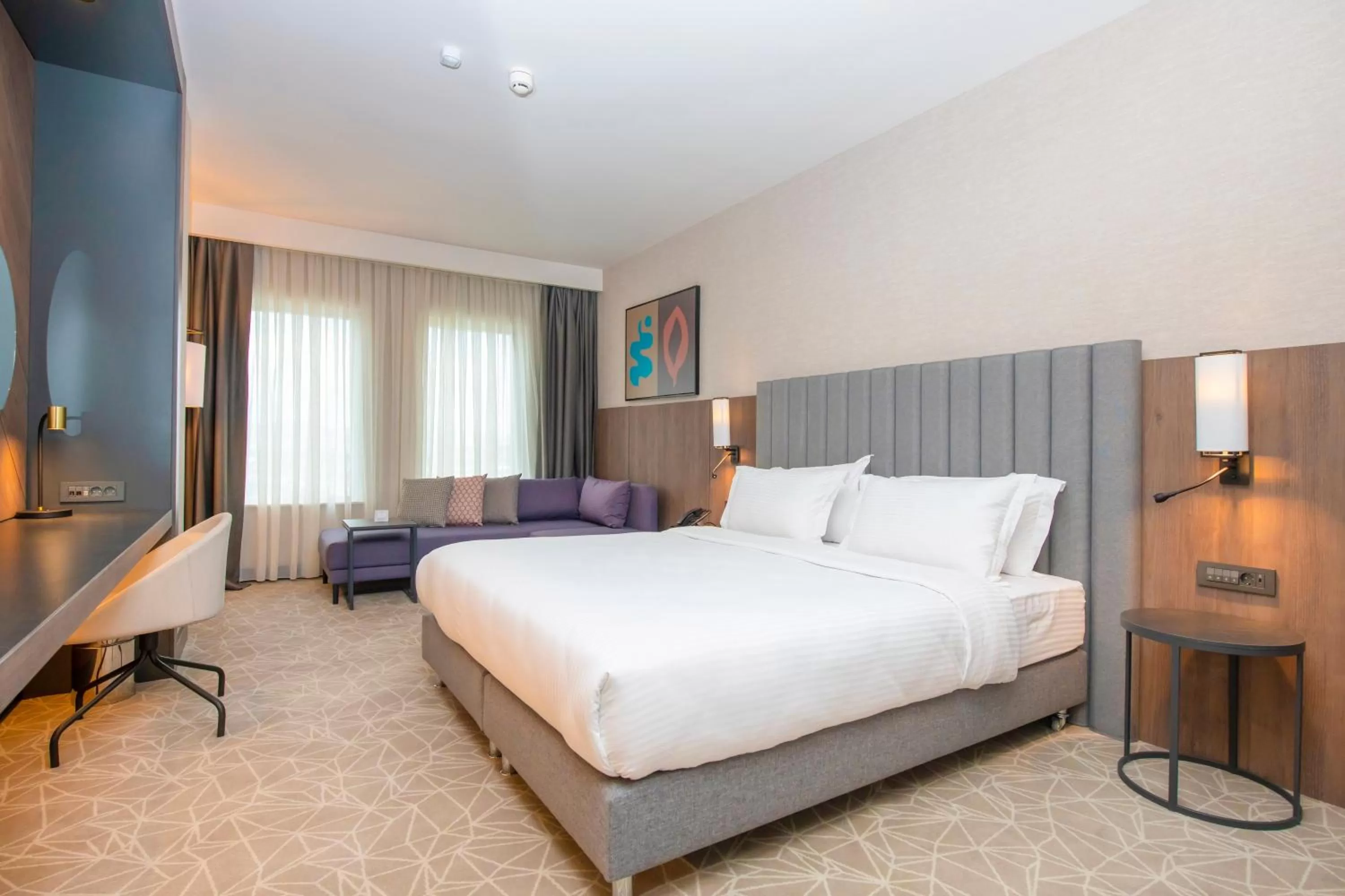 Photo of the whole room, Bed in Crowne Plaza Ankara by IHG