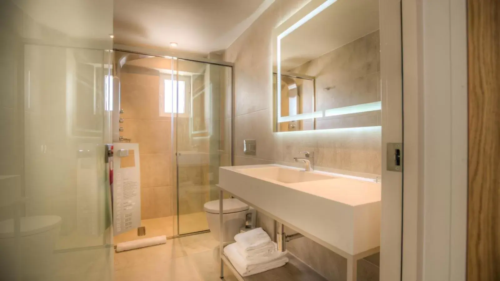 Toilet, Bathroom in St George Lycabettus Lifestyle Hotel