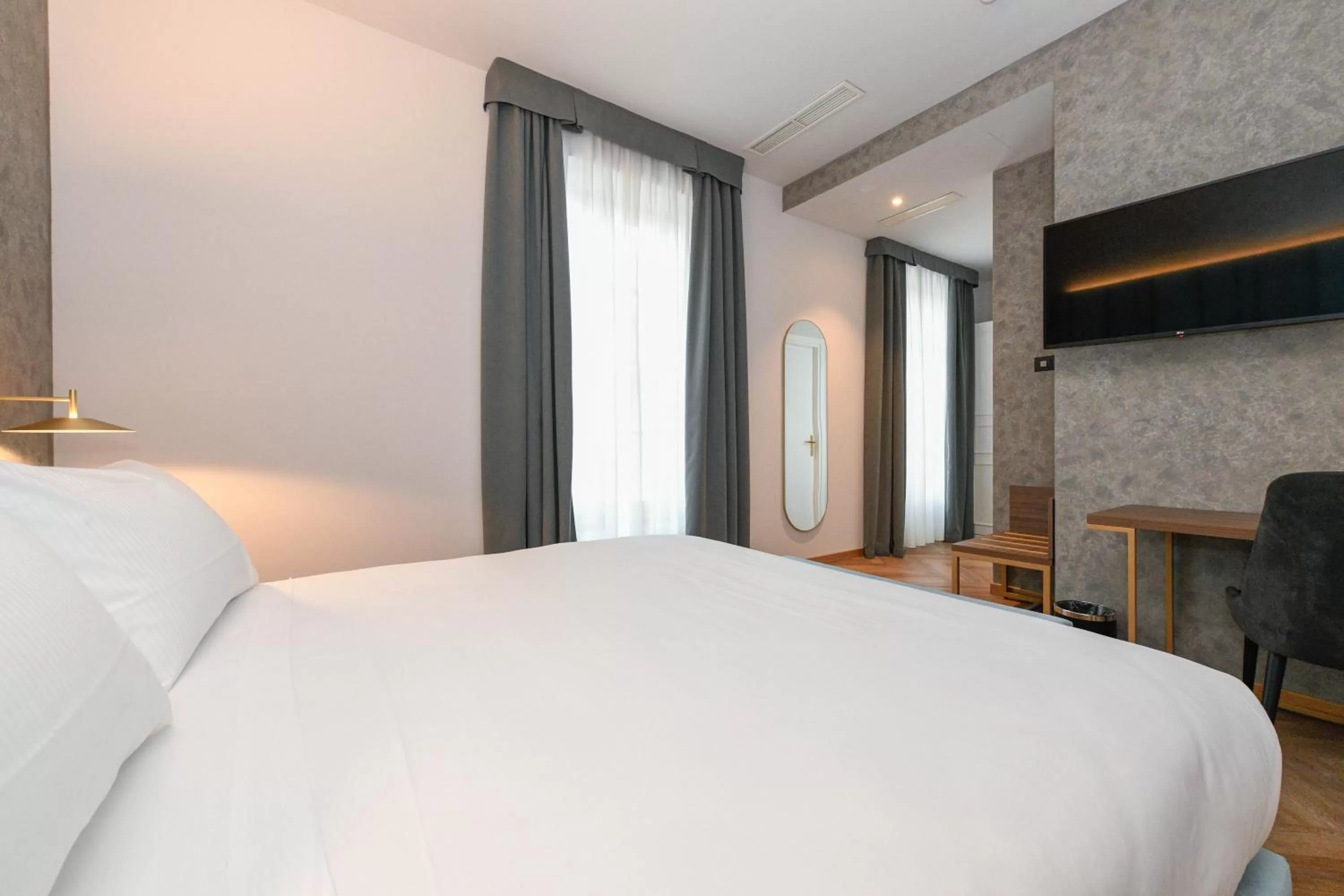 Photo of the whole room, Bed in Palazzo Santo Spirito