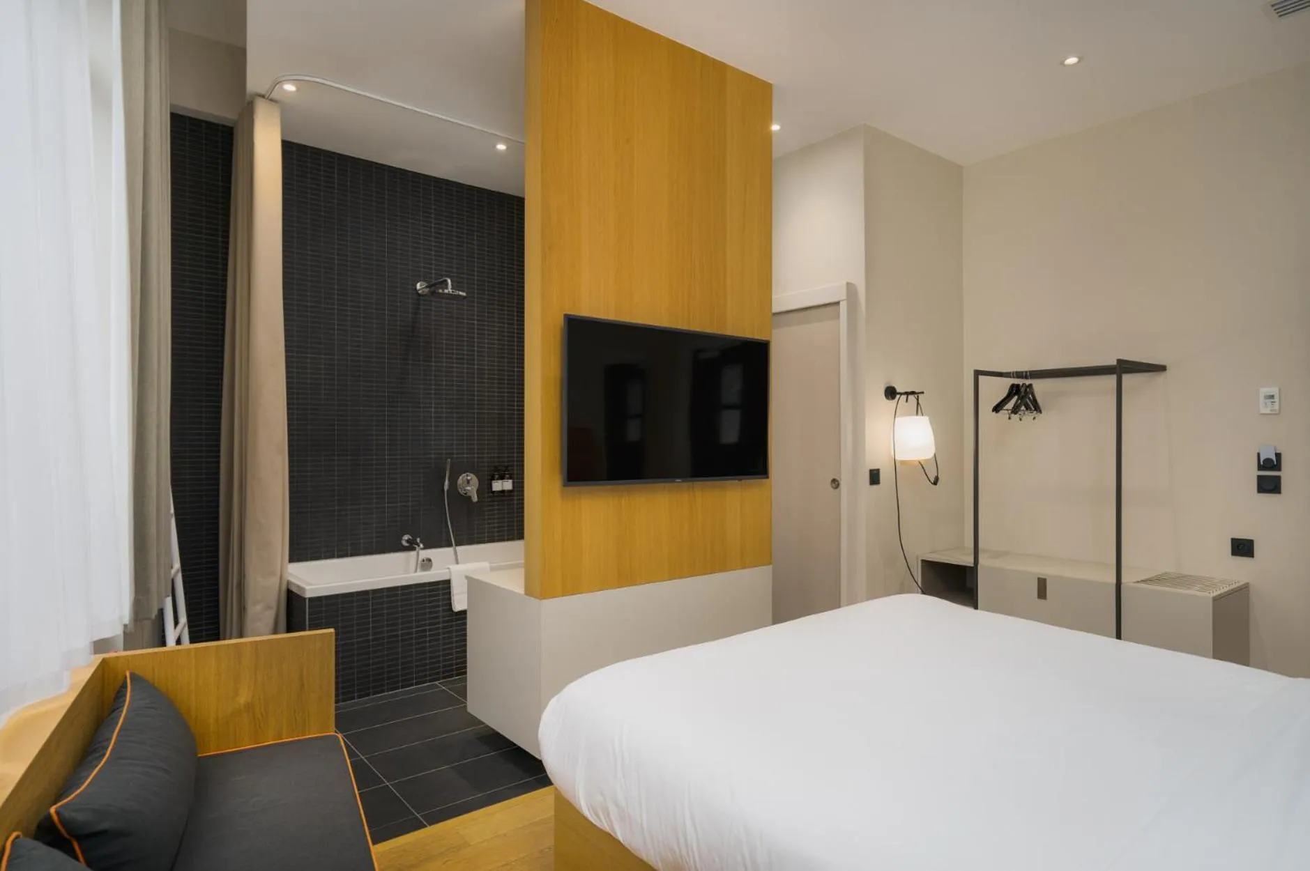 Bed in Maison Nô - Hôtel et Rooftop