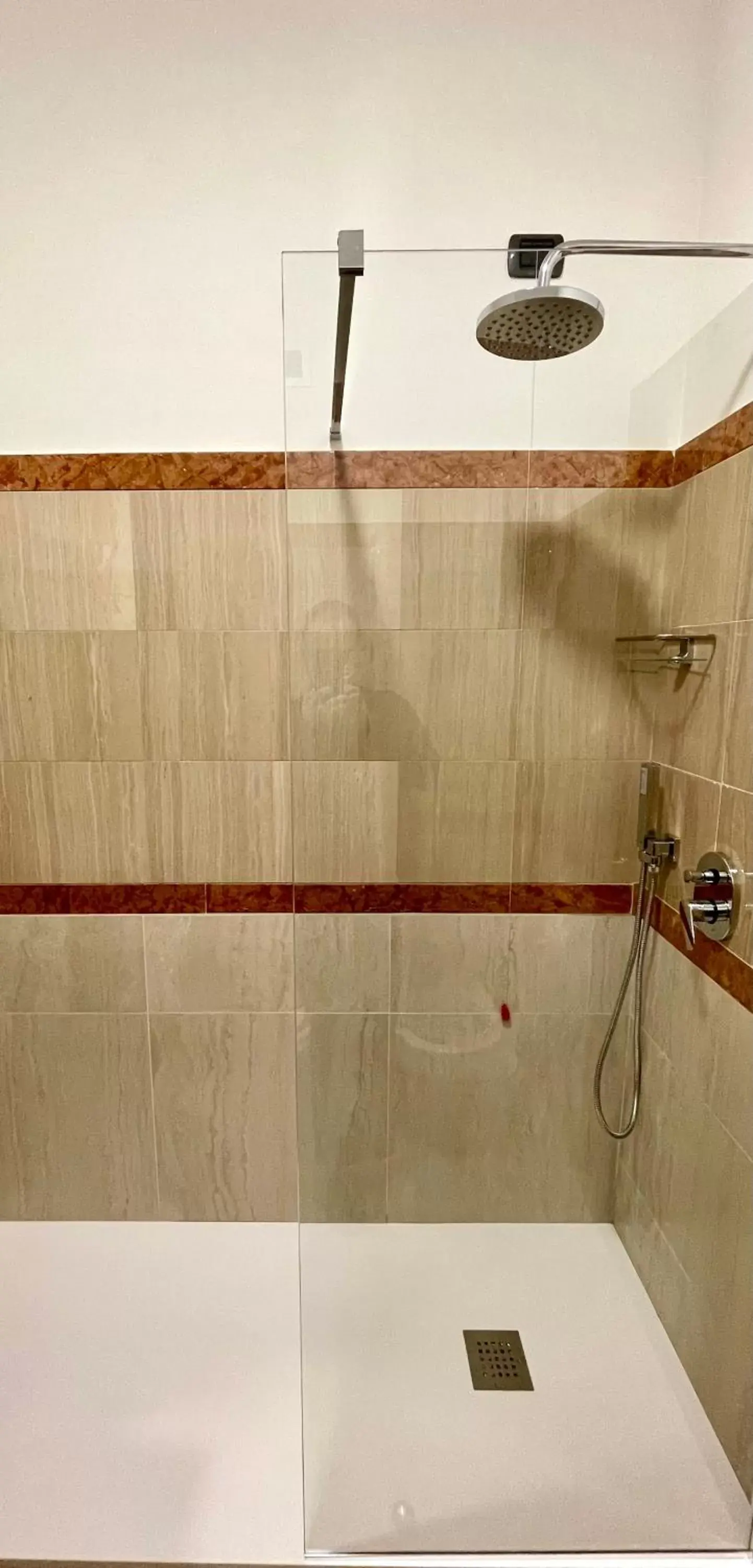Shower, Bathroom in Hotel Majesty Bari