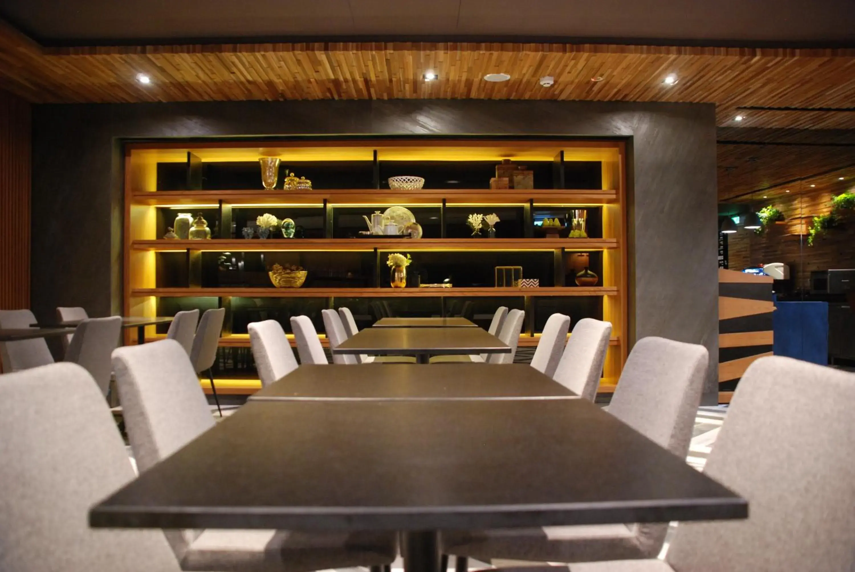 Restaurant/places to eat in Hualien Holiday Hotel Restaurant/places to eat in Hualien Holiday Hotel