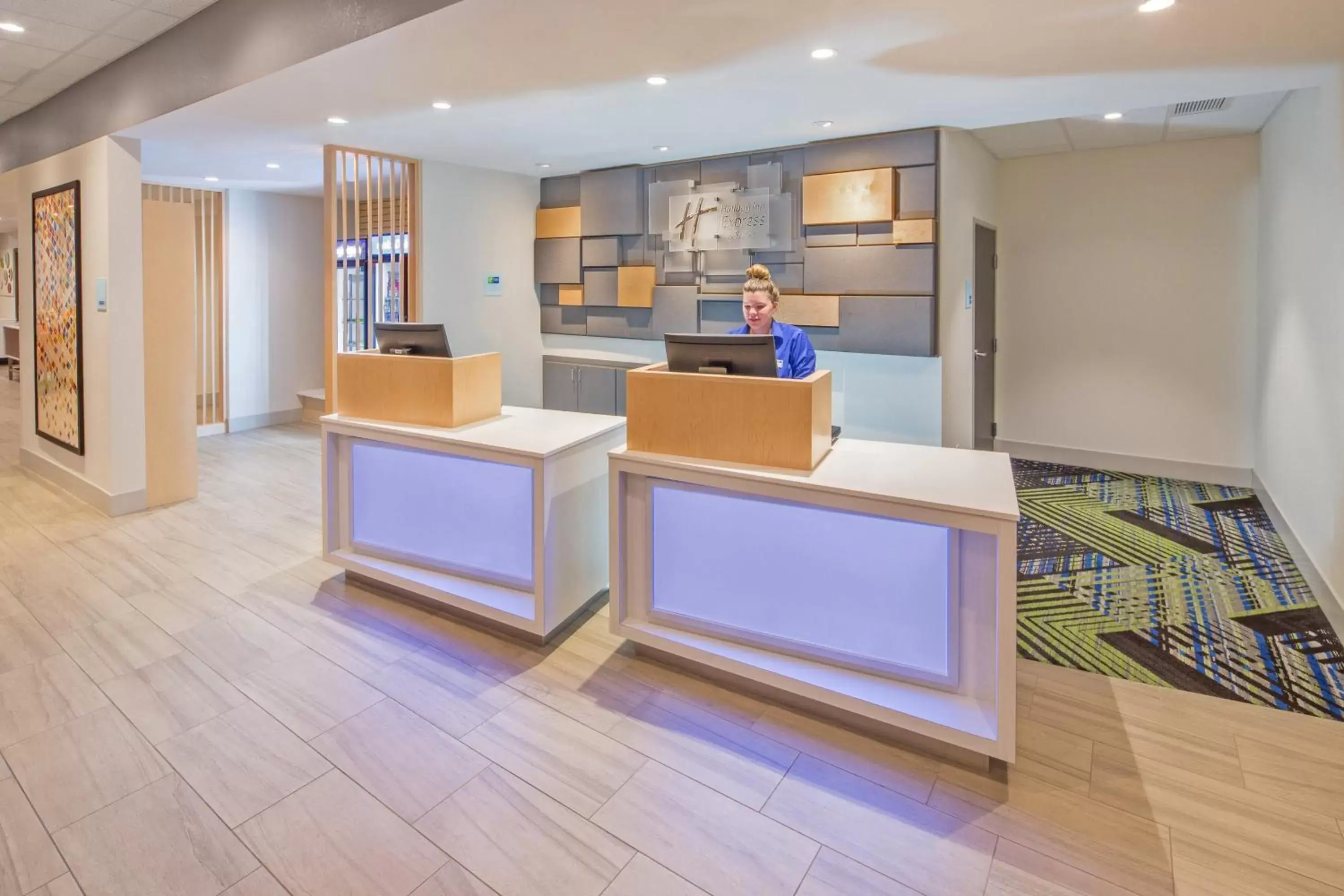 Property building, Lobby/Reception in Holiday Inn Express & Suites - Indianapolis NW - Zionsville, an IHG Hotel