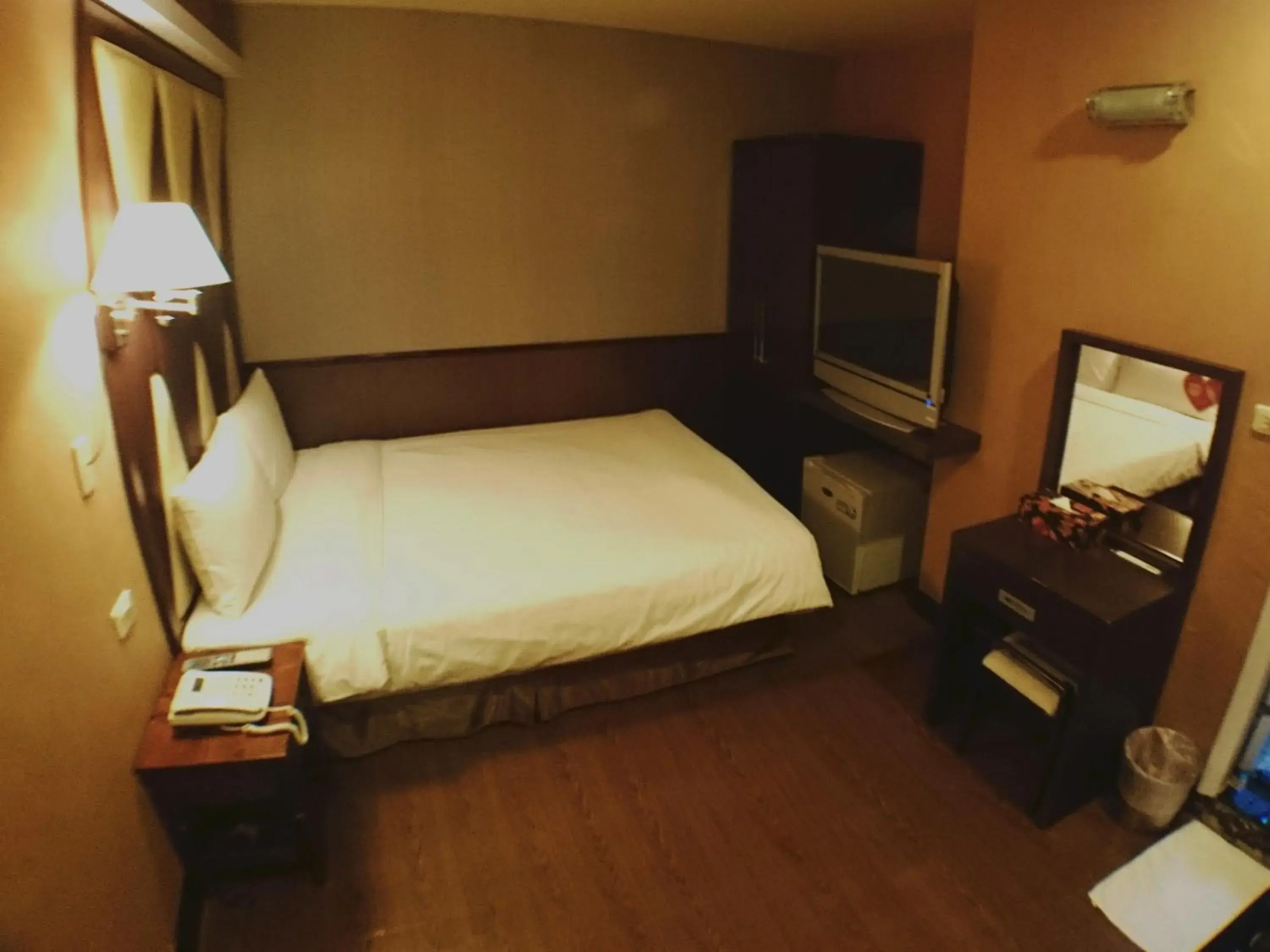 Photo of the whole room, Bed in Fu Chia Hotel