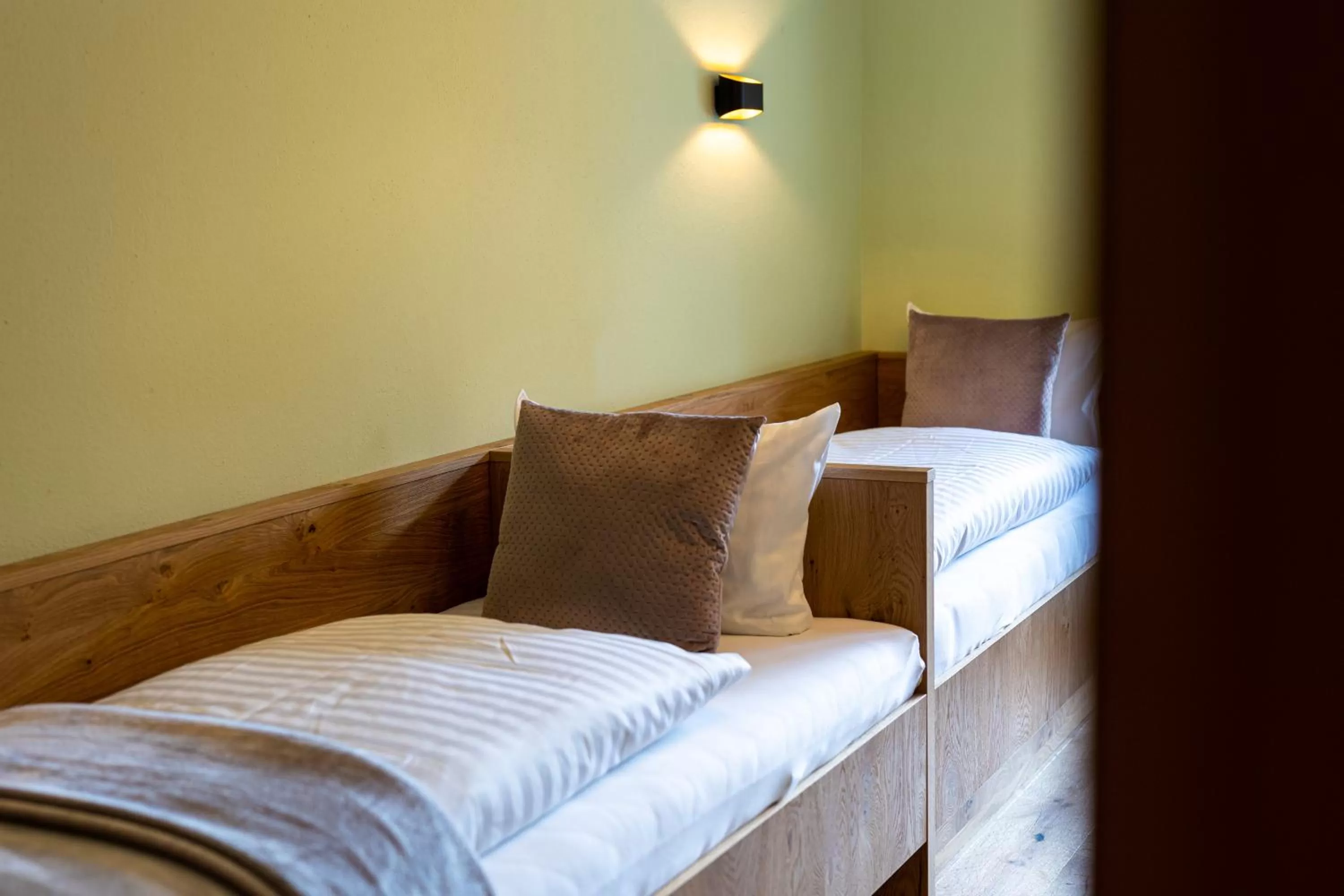 Bed in Wellness Aparthotel "Lechlife" incl Pool - 400m zum LIFT