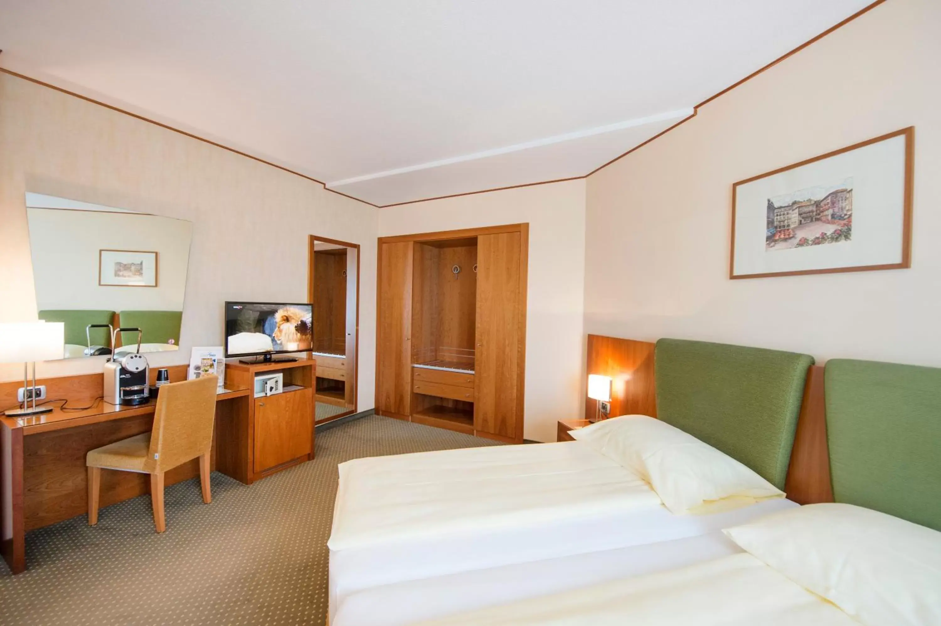 Photo of the whole room in Hotel Delfino Lugano