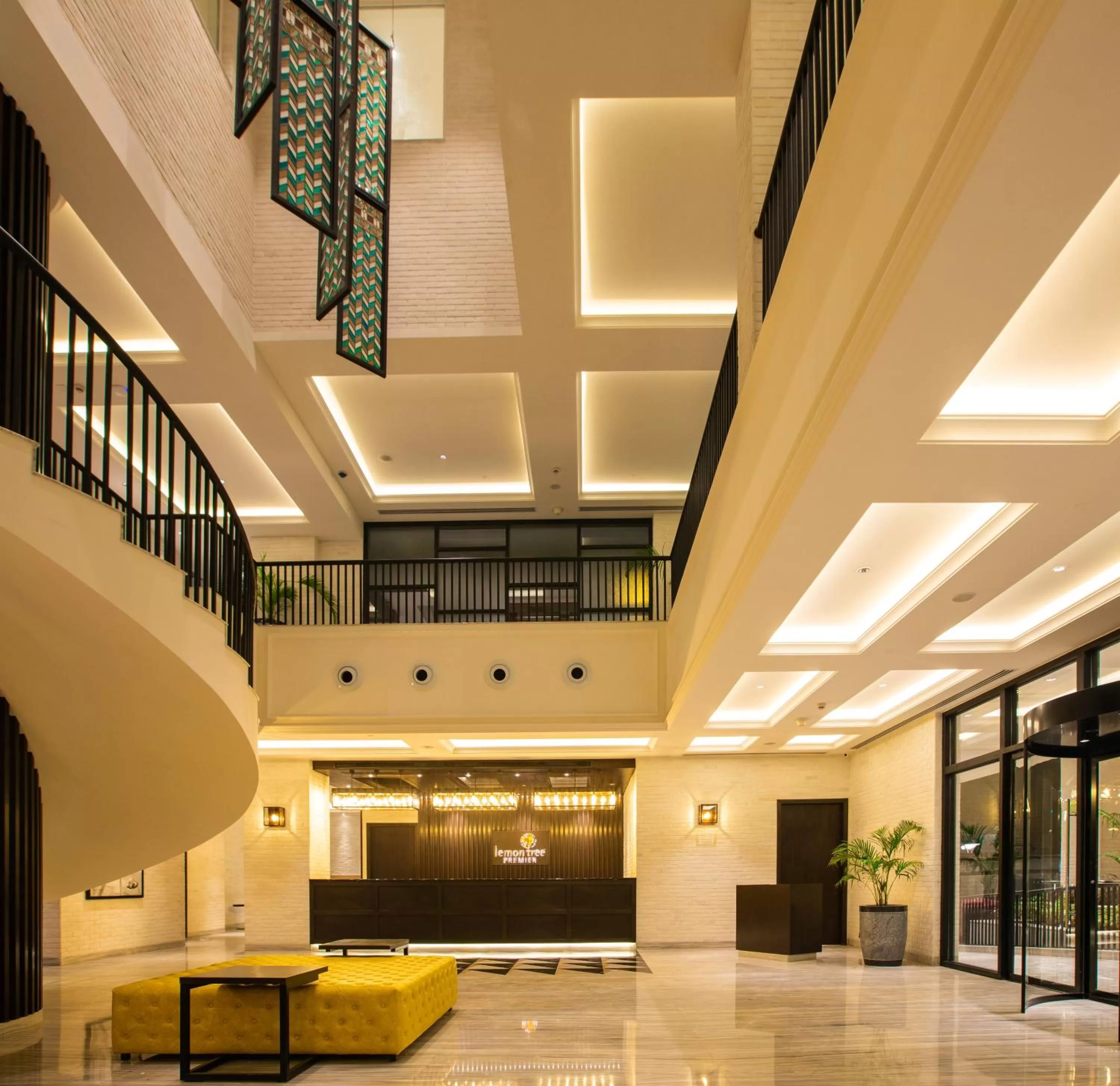 Lobby or reception in Lemon Tree Premier City Center Pune