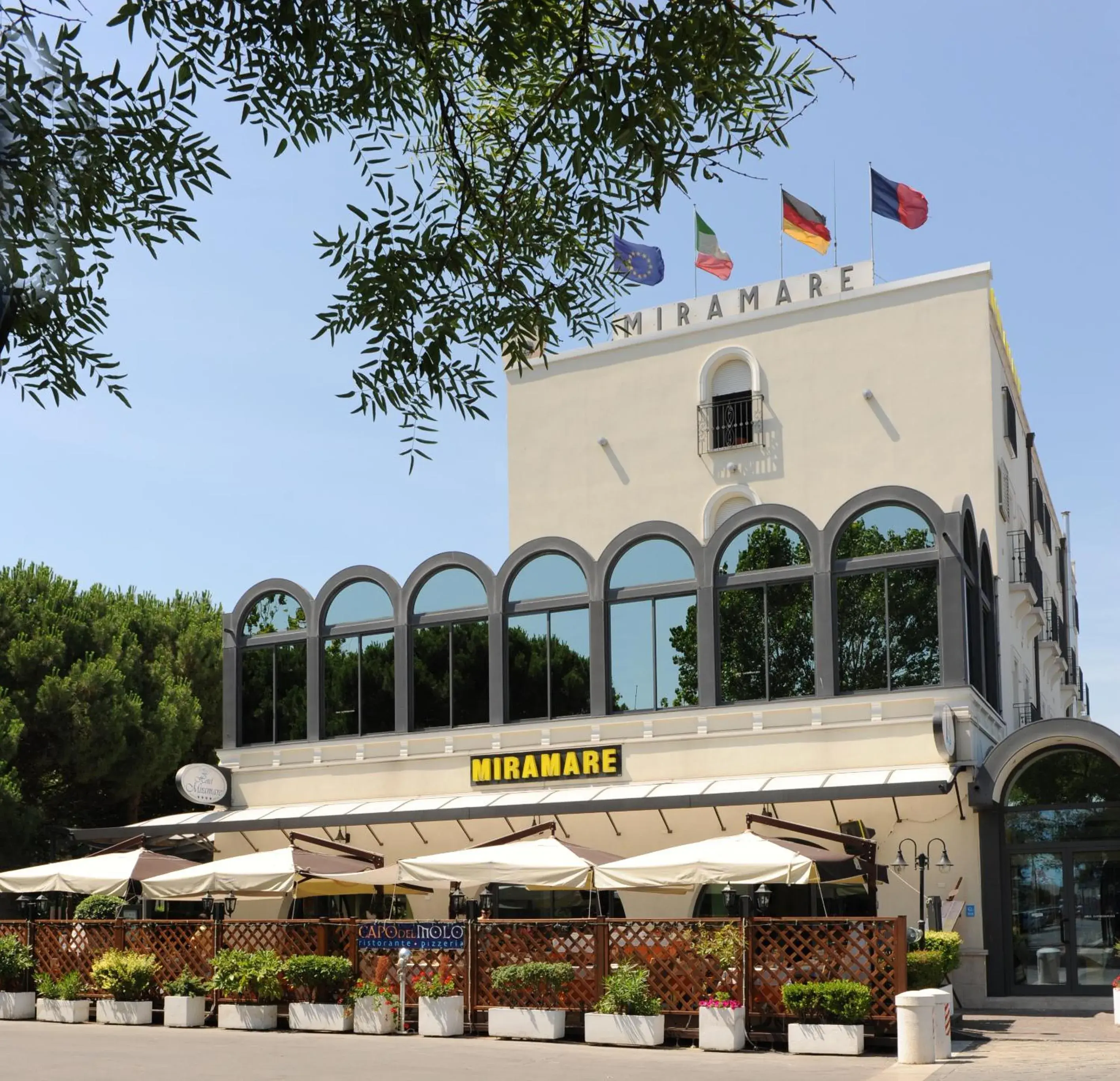 Facade/entrance in Miramare Hotel Ristorante Convegni