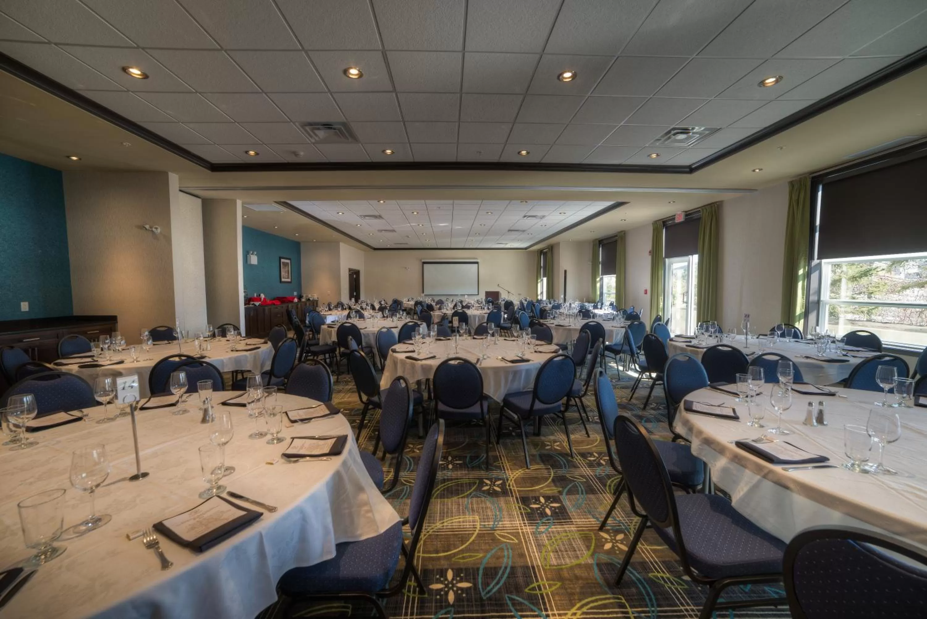 Meeting/conference room in Holiday Inn Express & Suites Spruce Grove - Stony Plain by IHG