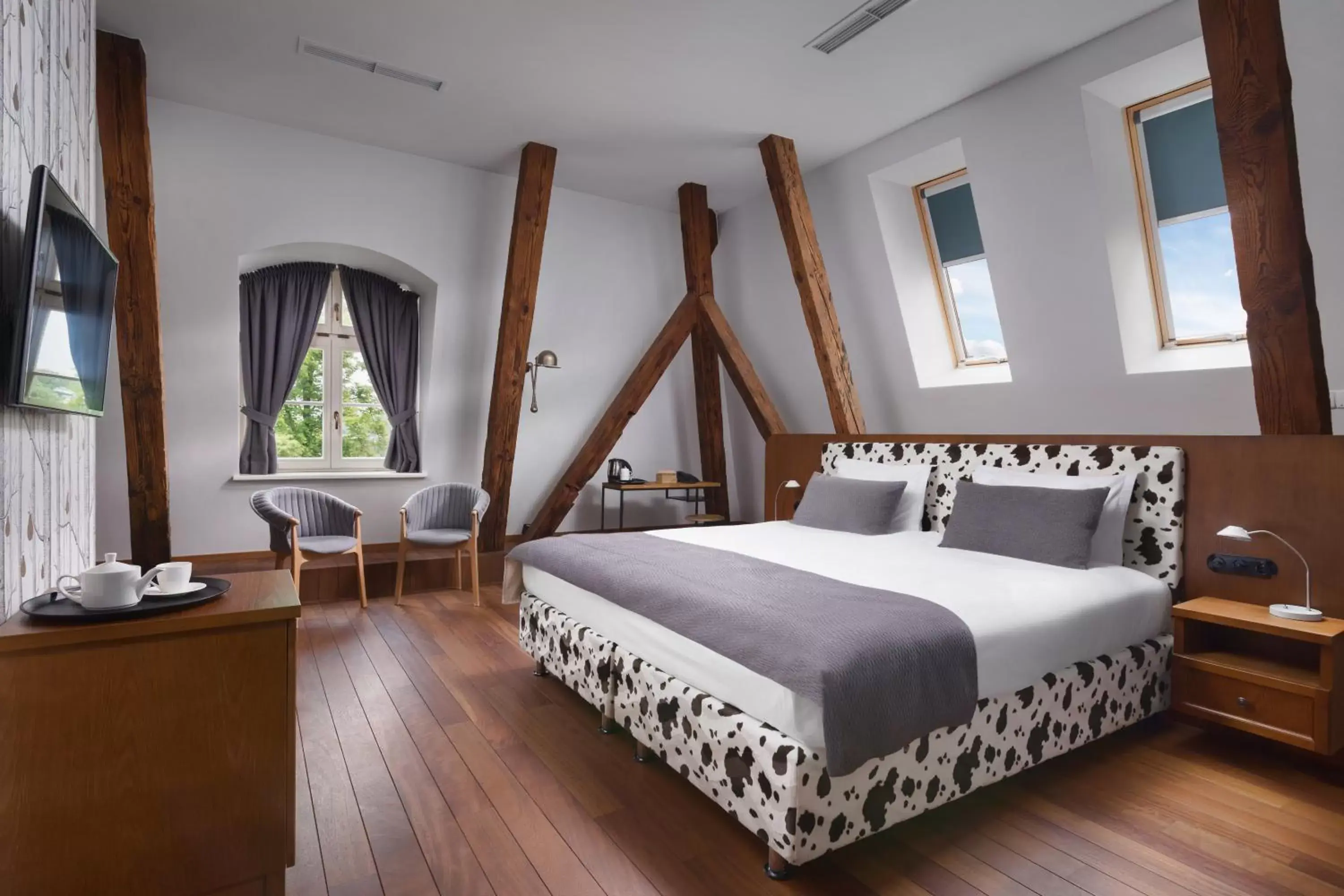 Photo of the whole room, Bed in Relais & Châteaux Hotel Quadrille - Adults Only Photo of the whole room, Bed in Relais & Châteaux Hotel Quadrille - Adults Only