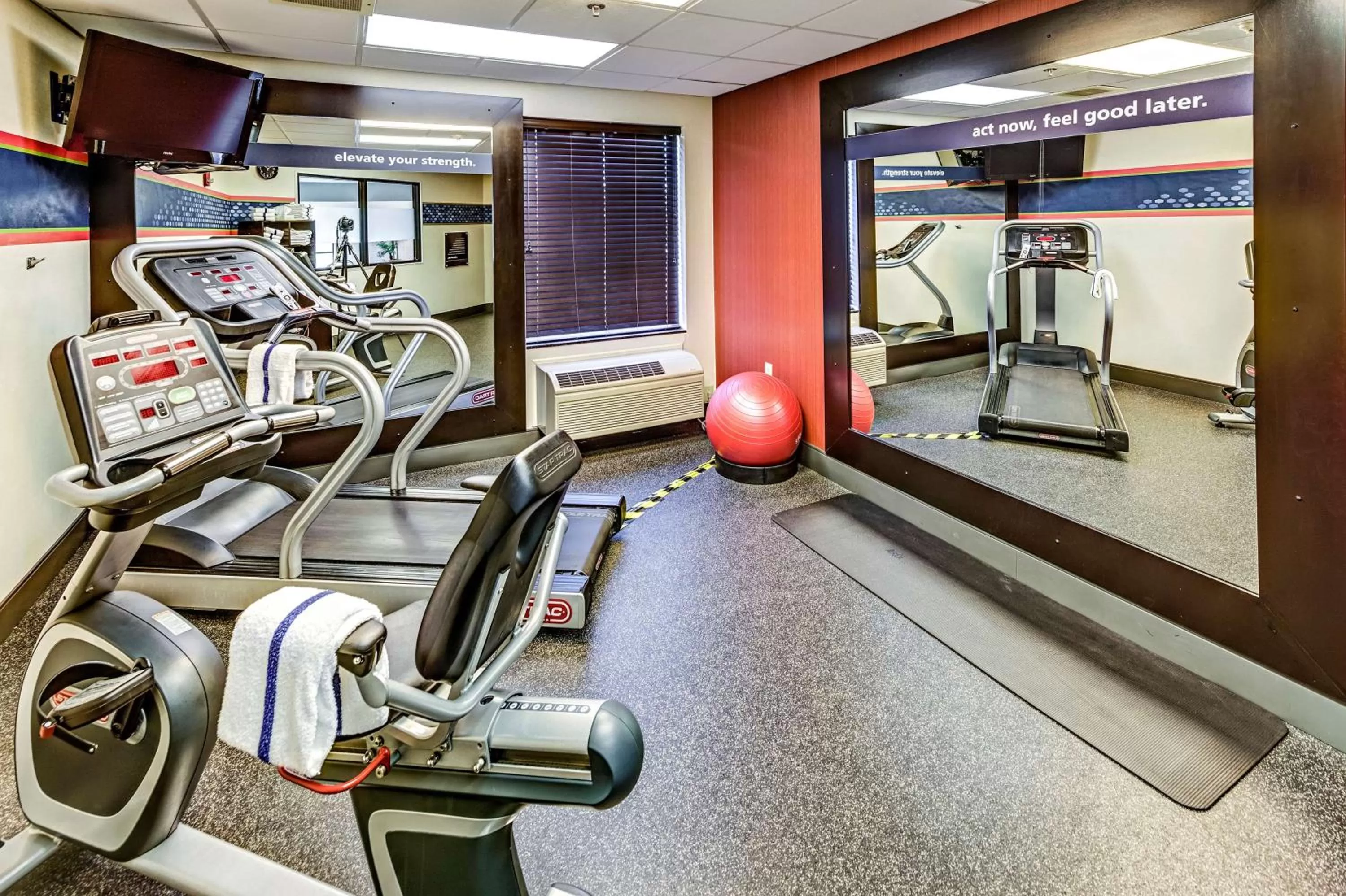 Fitness centre/facilities in Hampton Inn Columbus I-70E/Hamilton Road