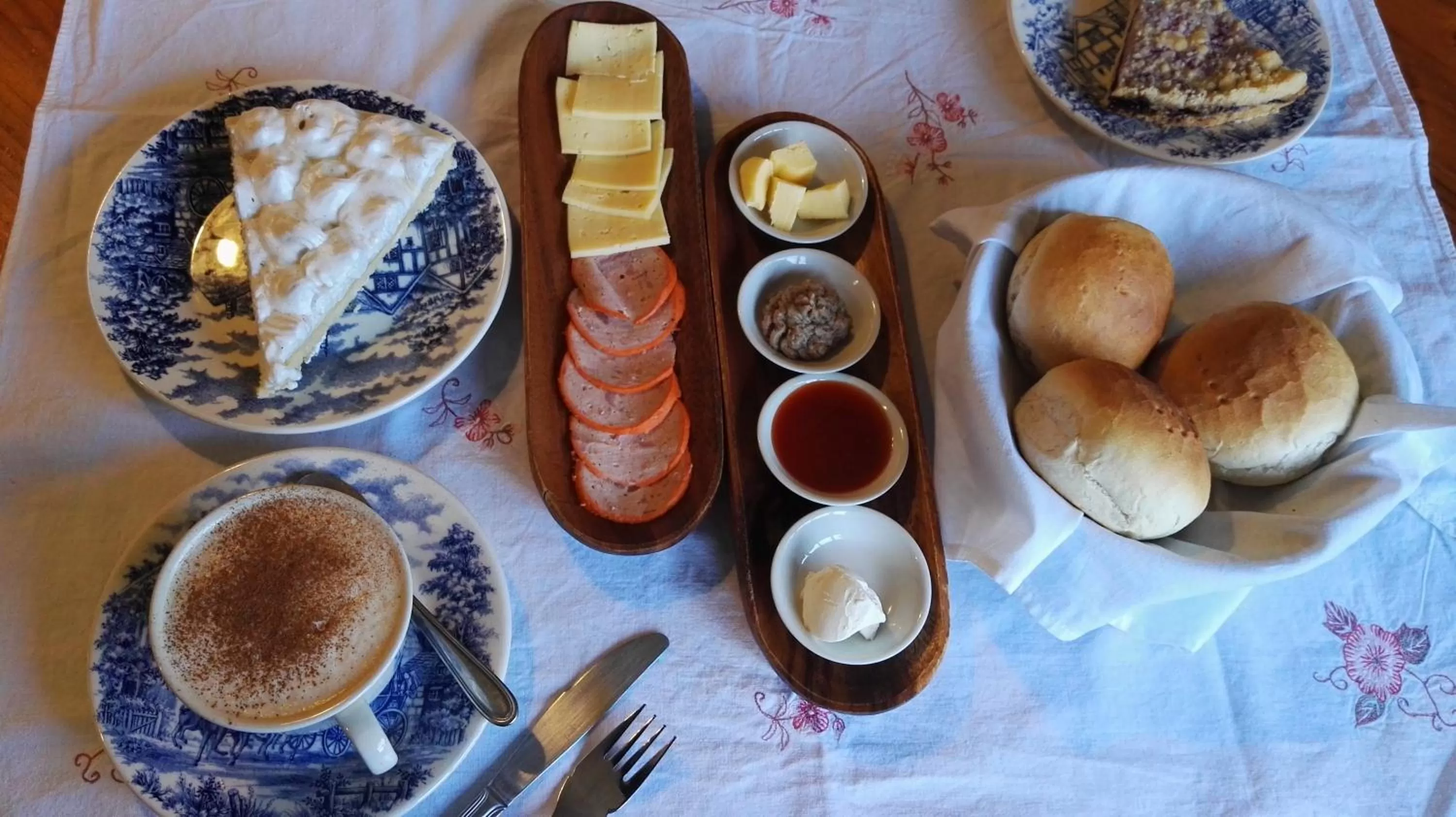 Breakfast in Hostal Triwe