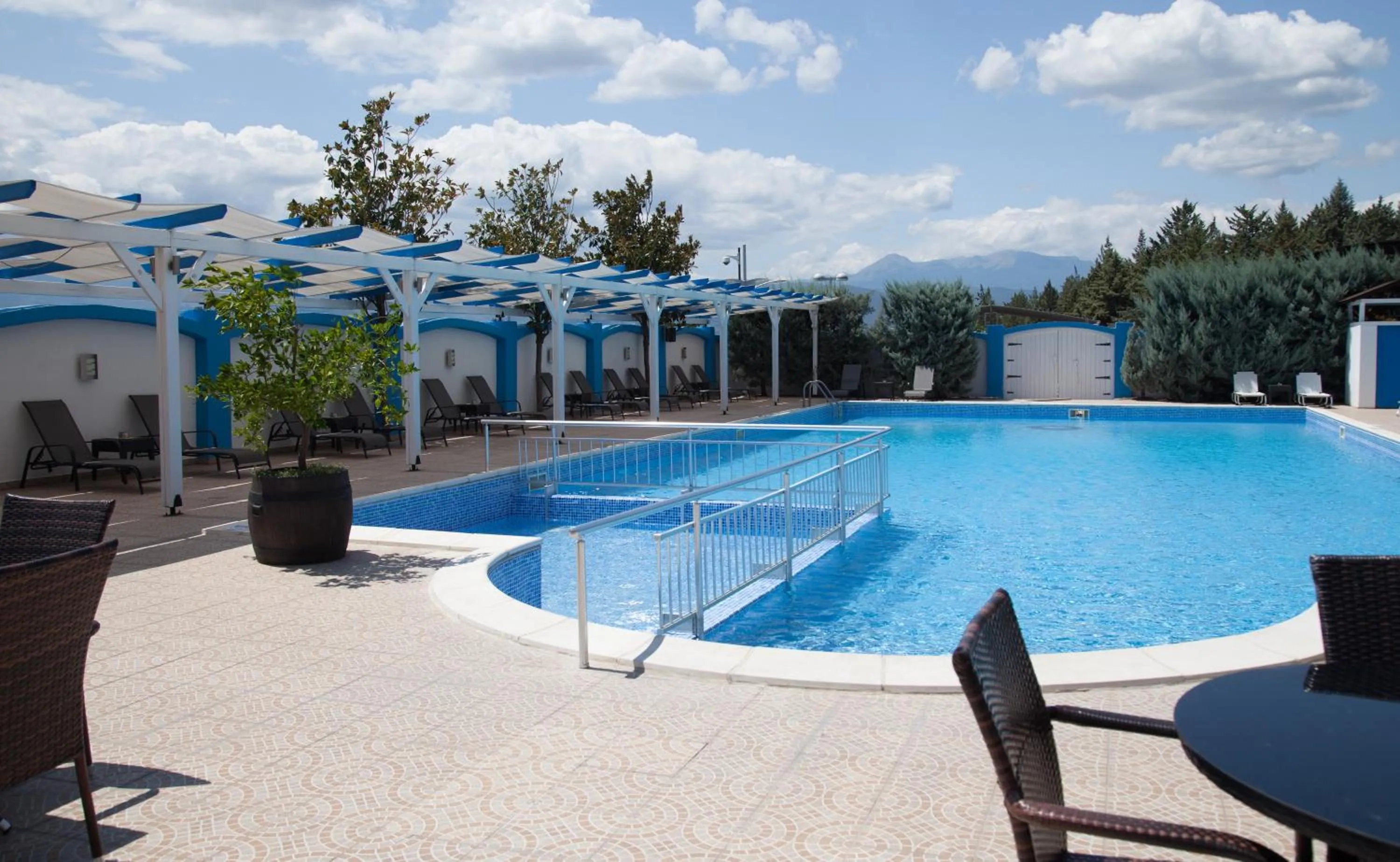 Swimming pool in Ramada Plaza by Wyndham Gevgelija