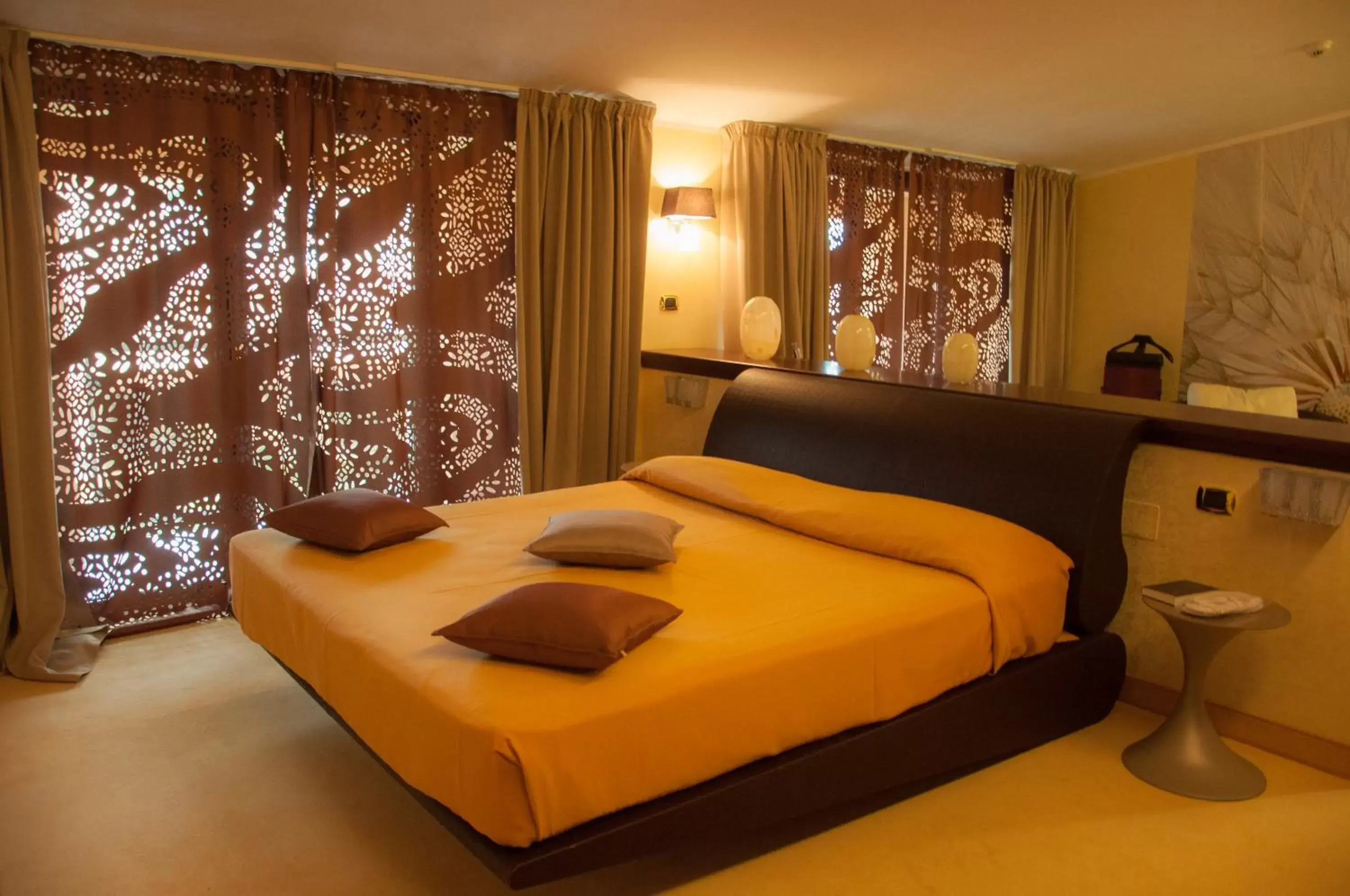 Photo of the whole room, Bed in Grand Hotel Paradiso