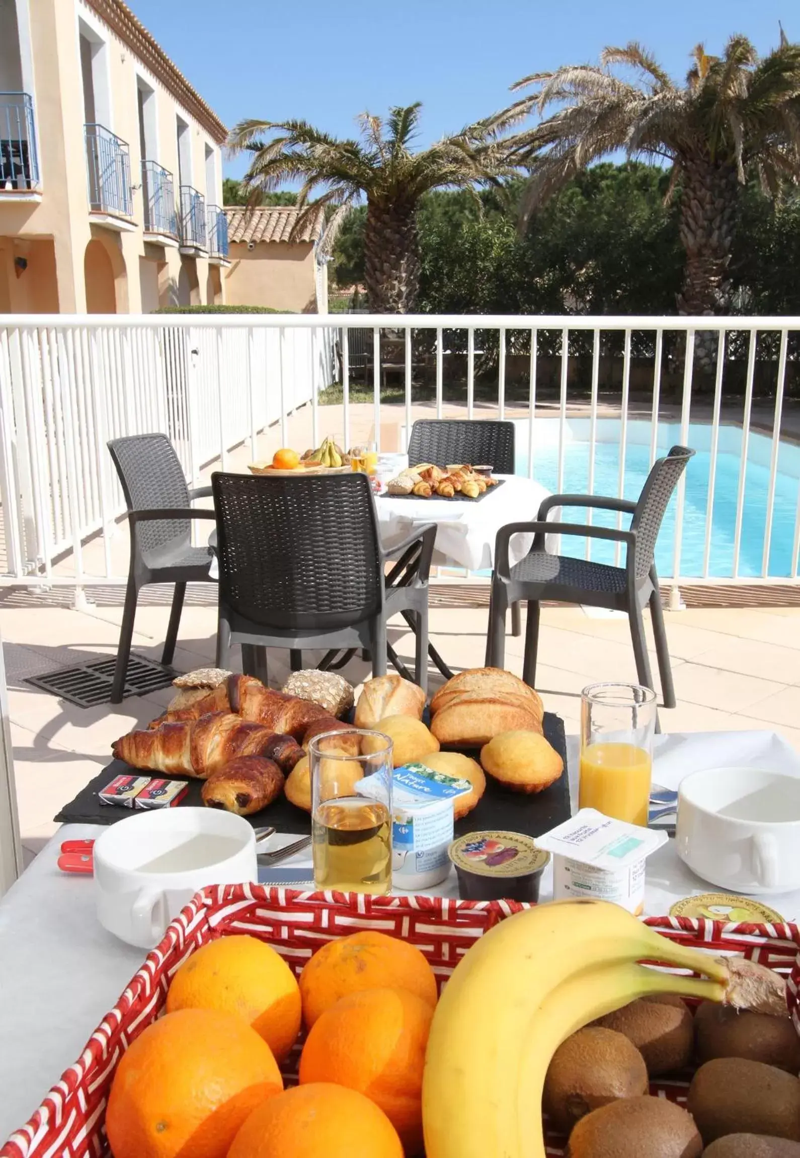 Buffet breakfast in Hôtel Le Leukos