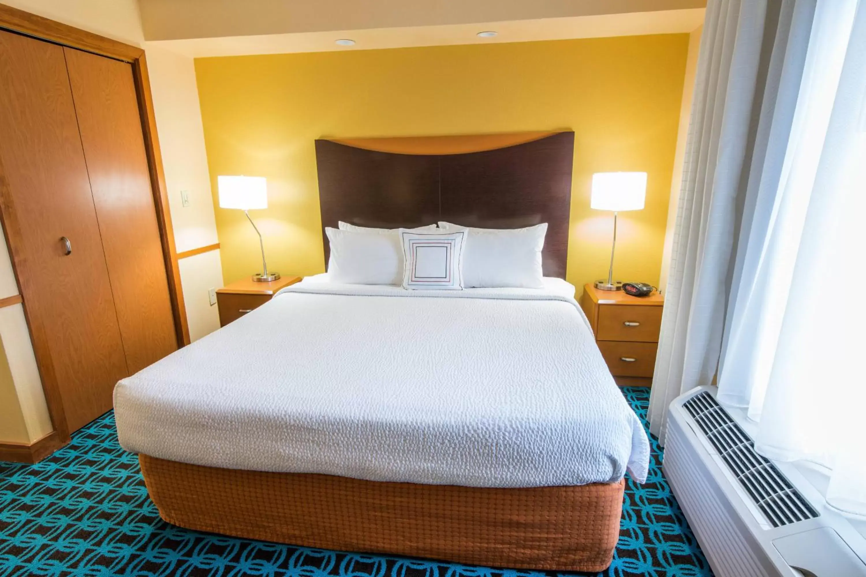 Bedroom, Bed in Fairfield by Marriott Chesapeake