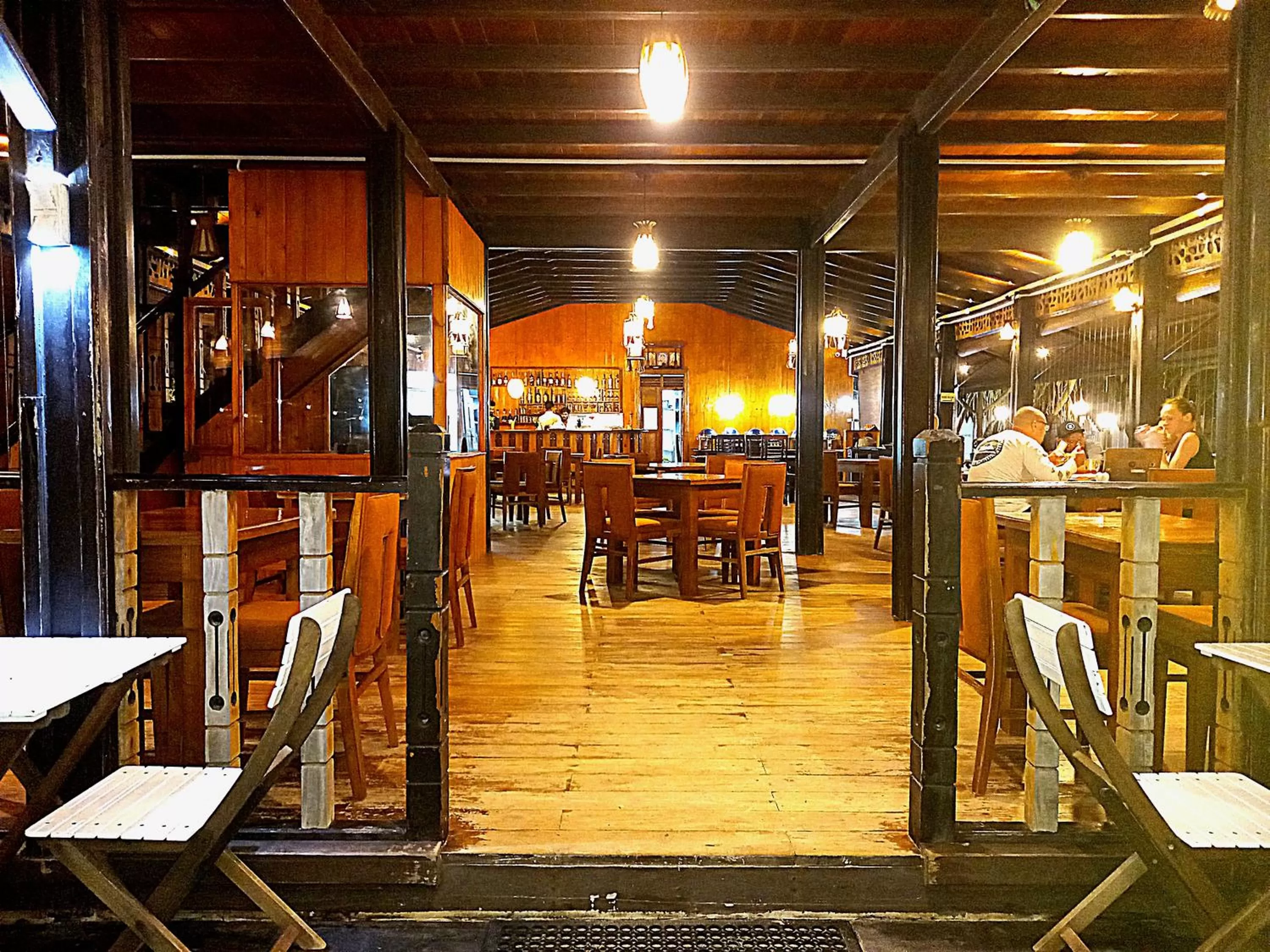 Restaurant/places to eat in Blue Sand Beach Resort