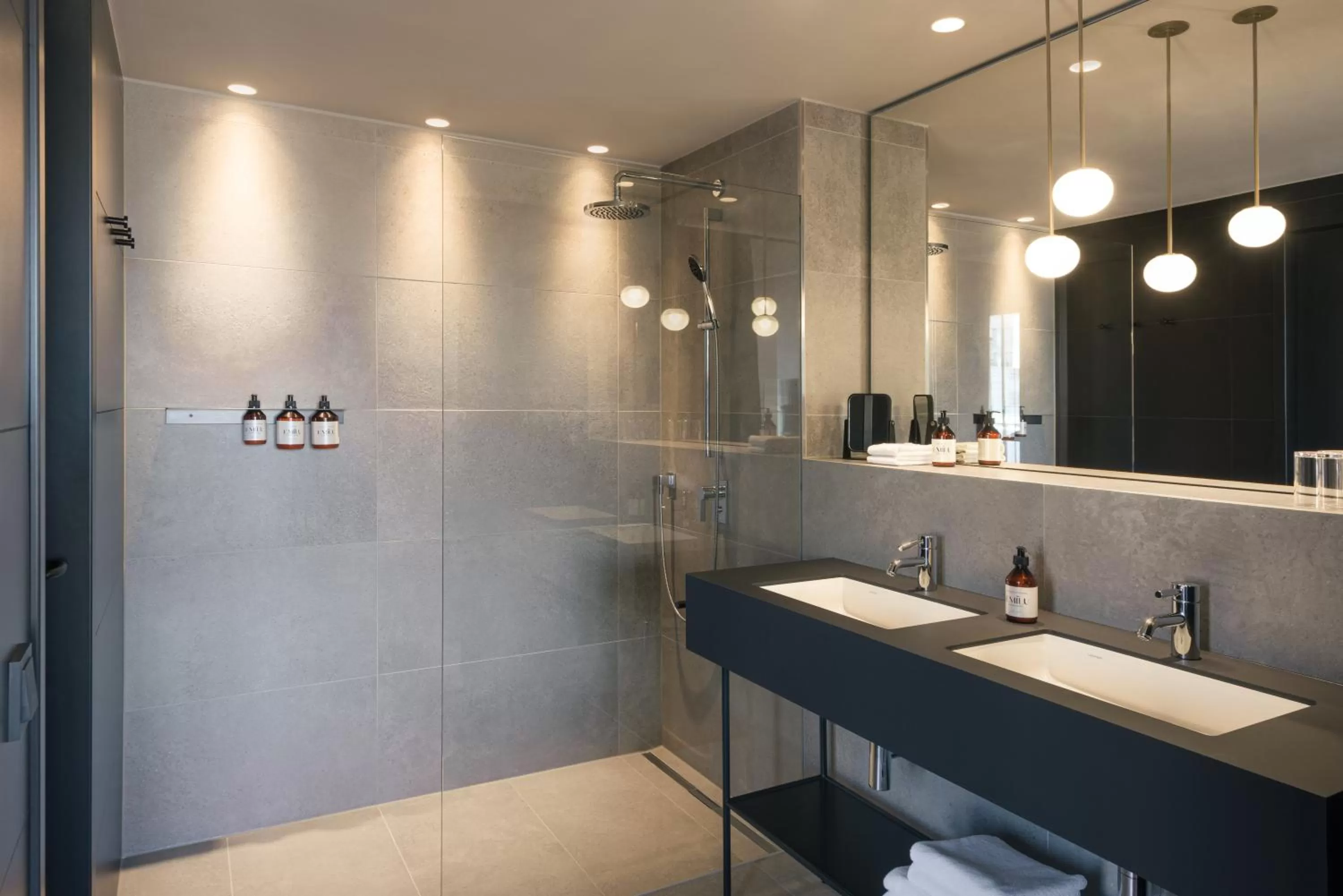 Shower in EmiLu Design Hotel