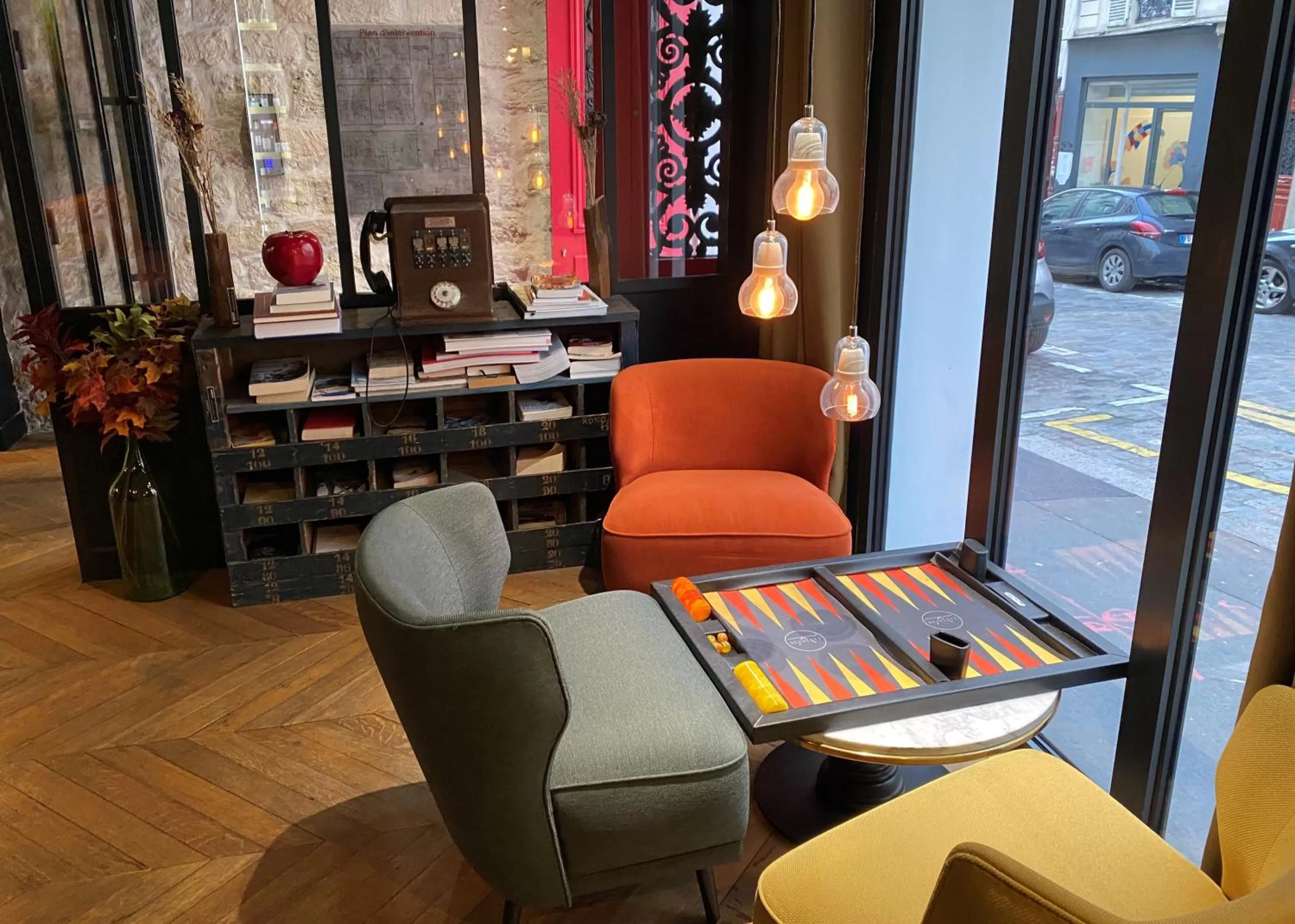 Seating area in Hotel Scarlett