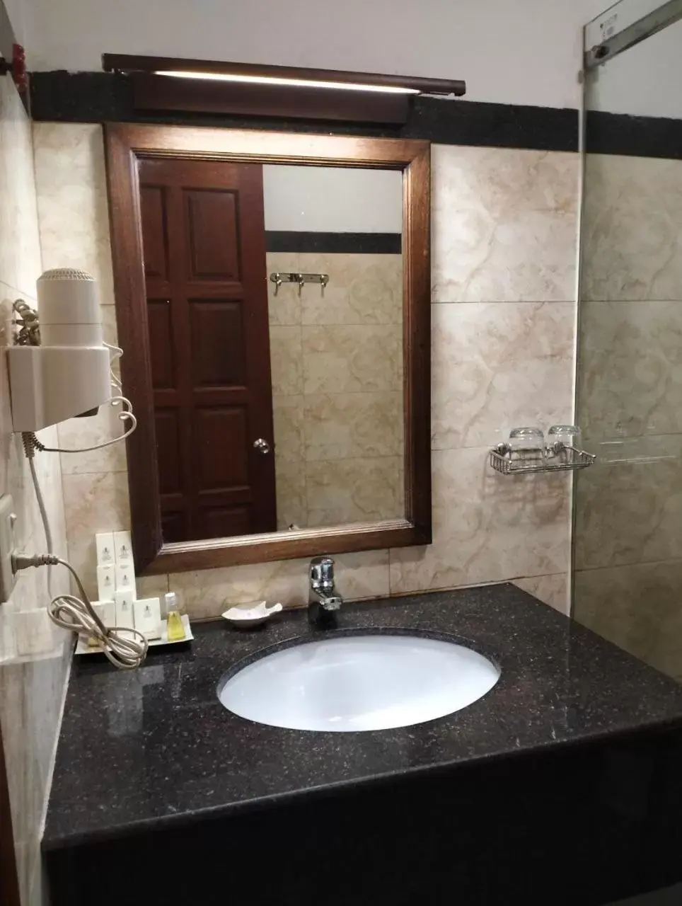 Bathroom in Lux Riverside Hotel & Apartment