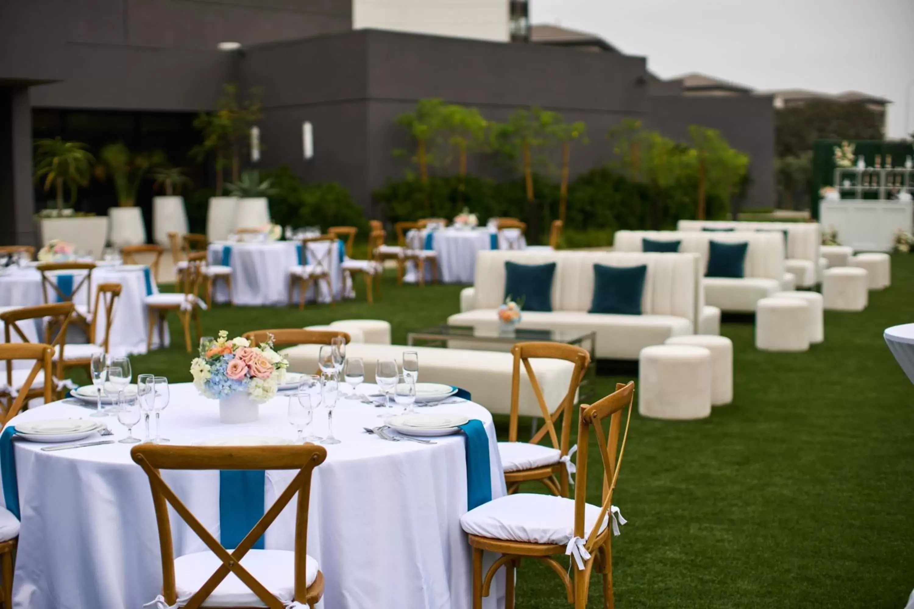 Banquet/Function facilities, Restaurant/Places to Eat in VEA Newport Beach, a Marriott Resort & Spa