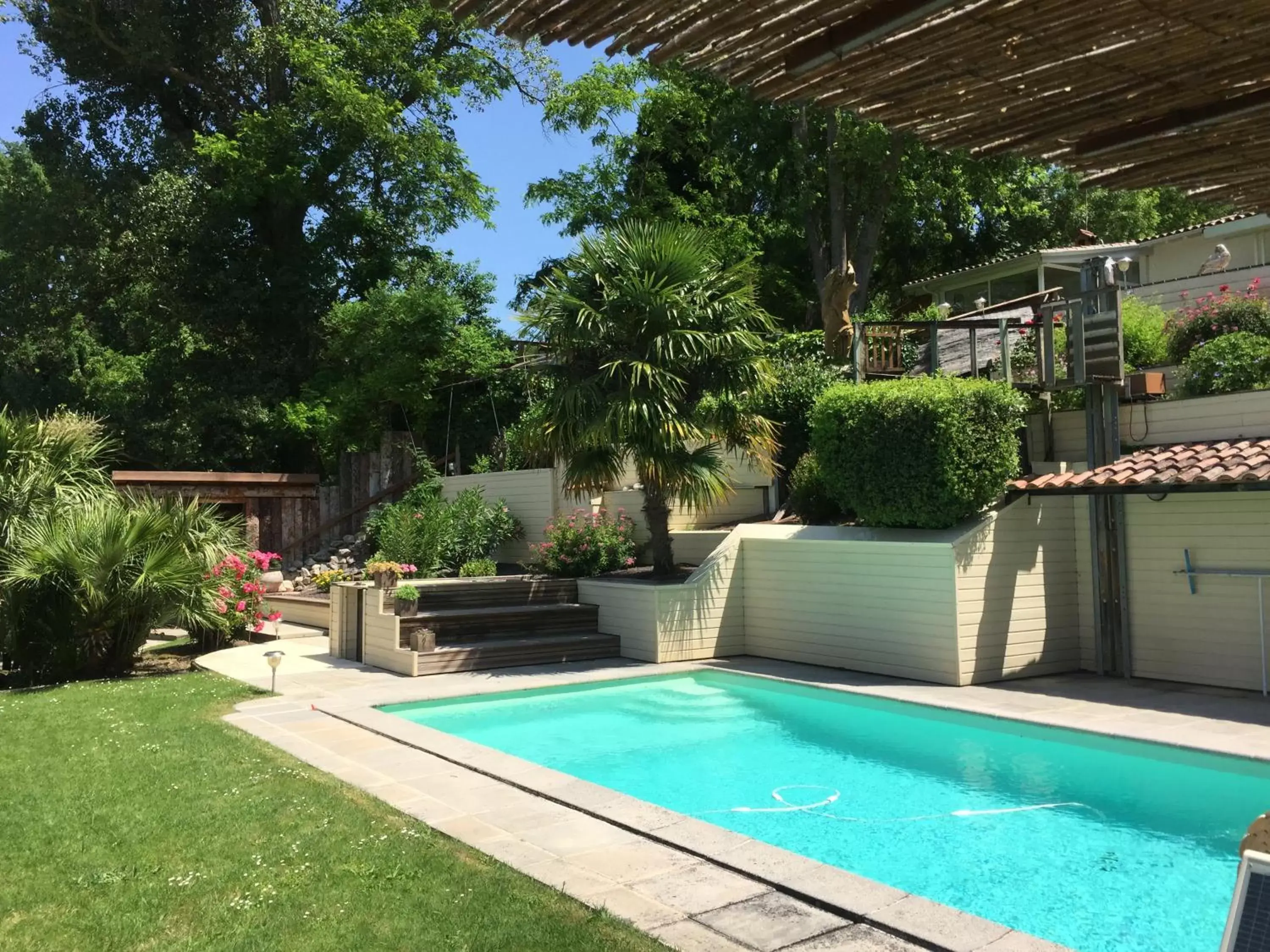 Pool view, Swimming Pool in B&B Garonnella