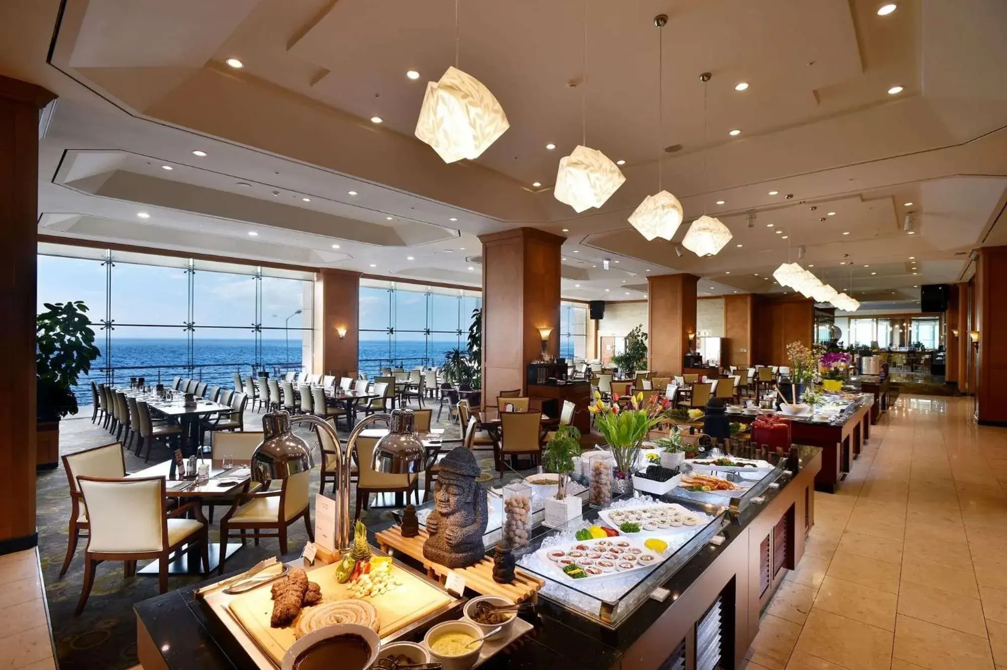 Restaurant/places to eat in Ramada Plaza by Wyndham Jeju Ocean Front Restaurant/places to eat in Ramada Plaza by Wyndham Jeju Ocean Front