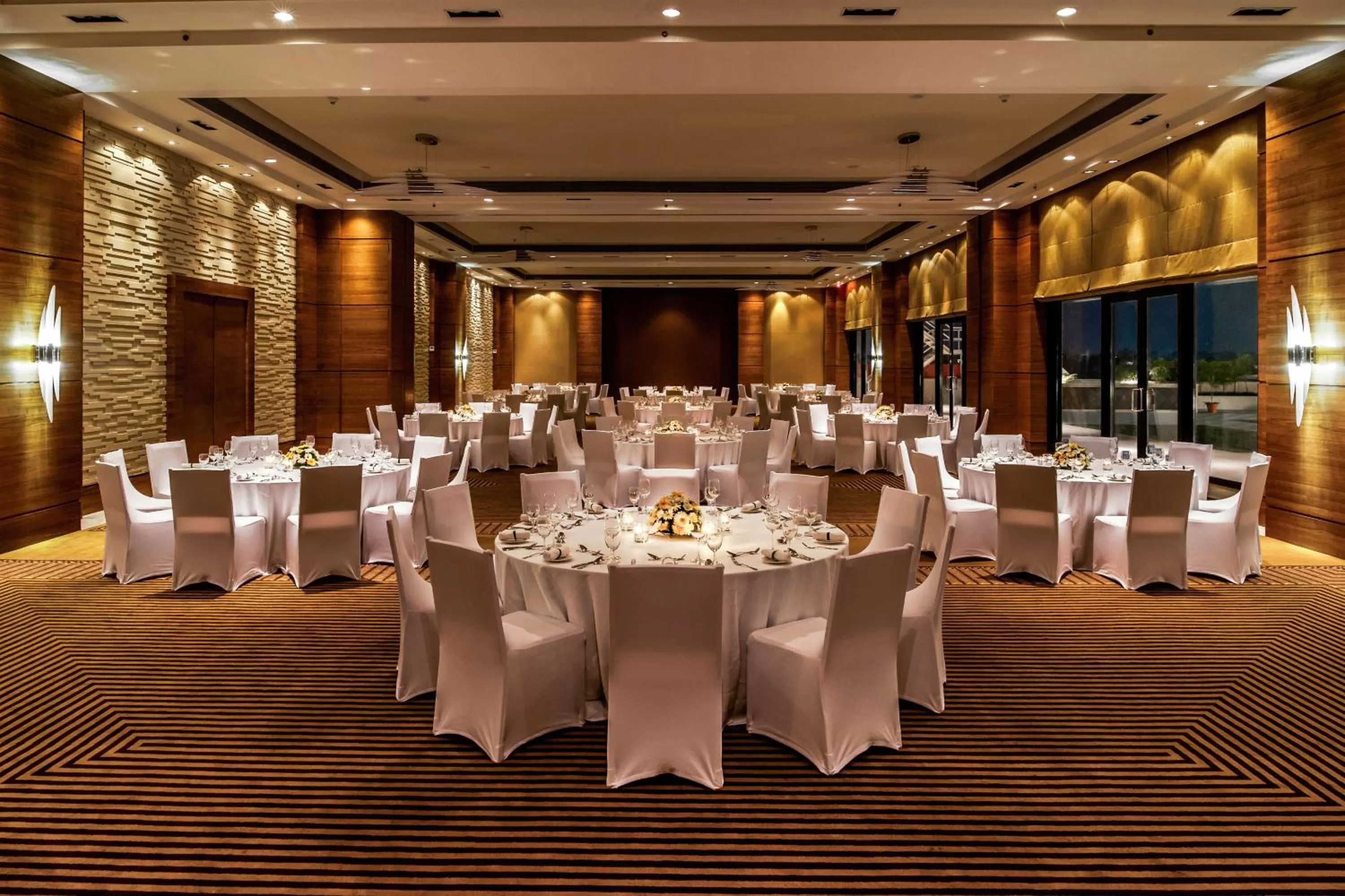 Banquet/Function facilities in Hyatt Raipur
