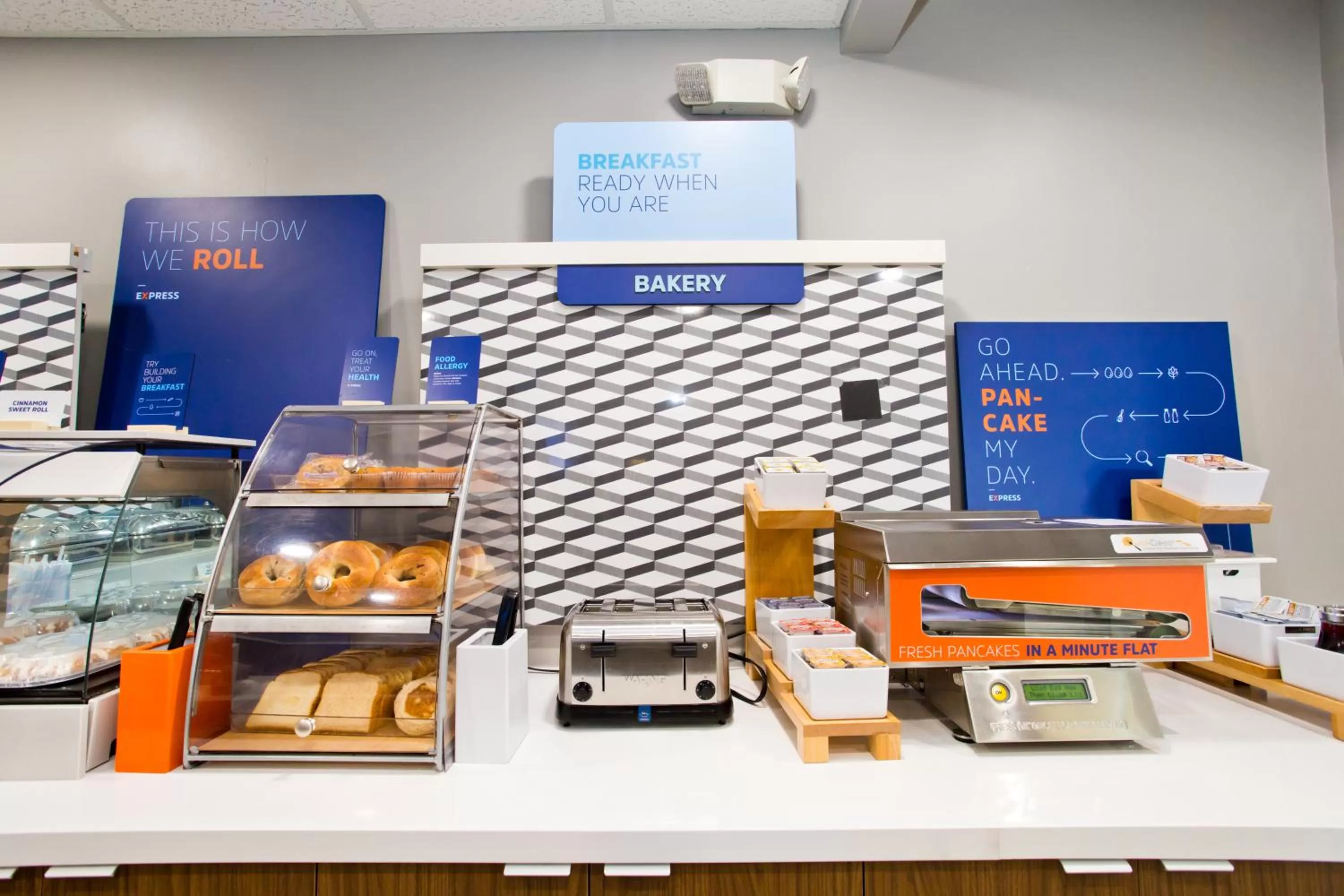 Breakfast in Holiday Inn Express & Suites Sacramento NE Cal Expo by IHG