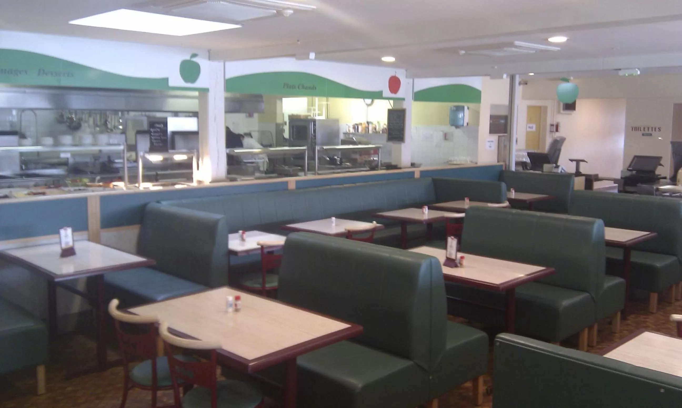 Restaurant/places to eat in Relais des 3 Pommes