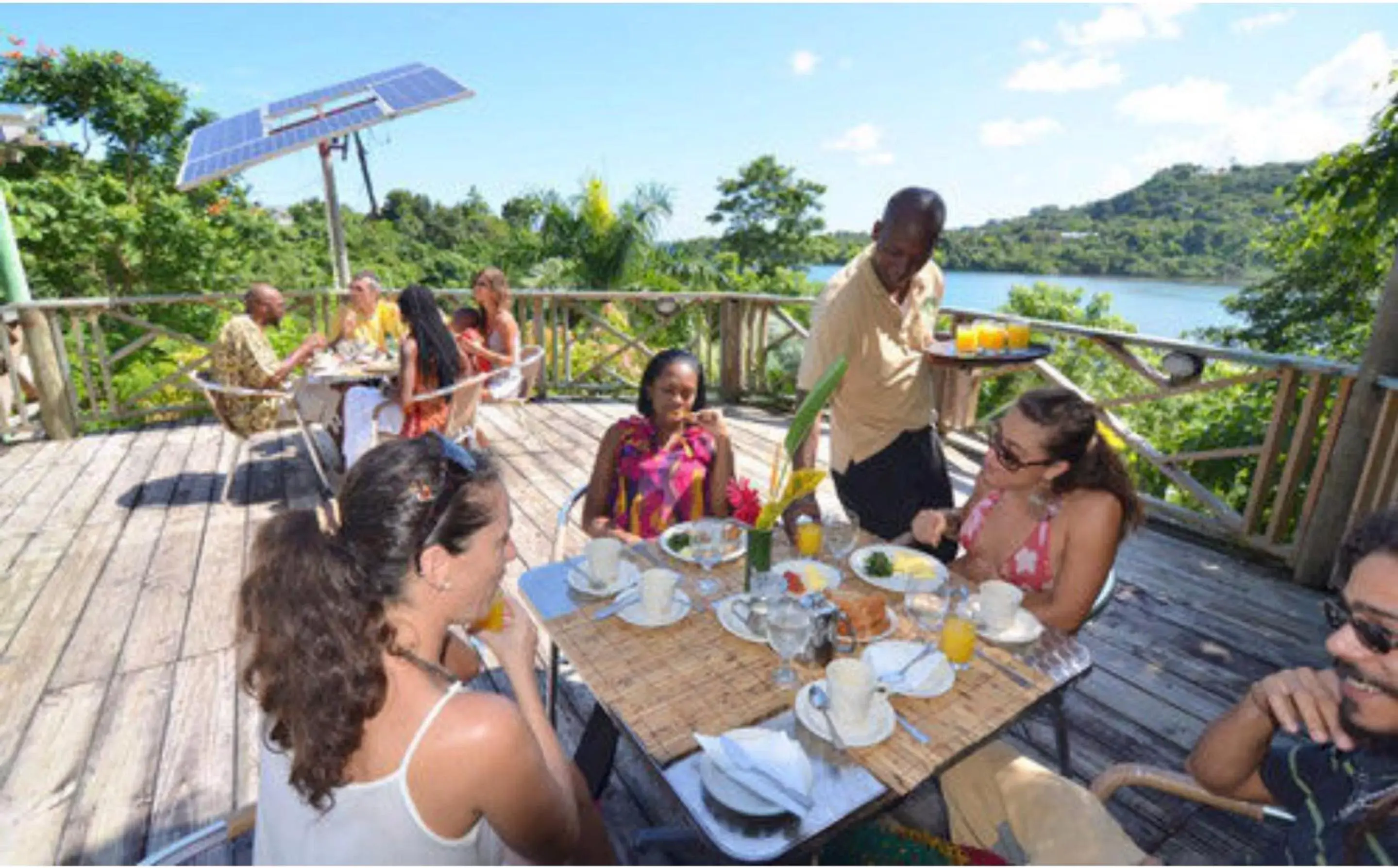 Restaurant/places to eat in Bay View Eco Resort & Spa