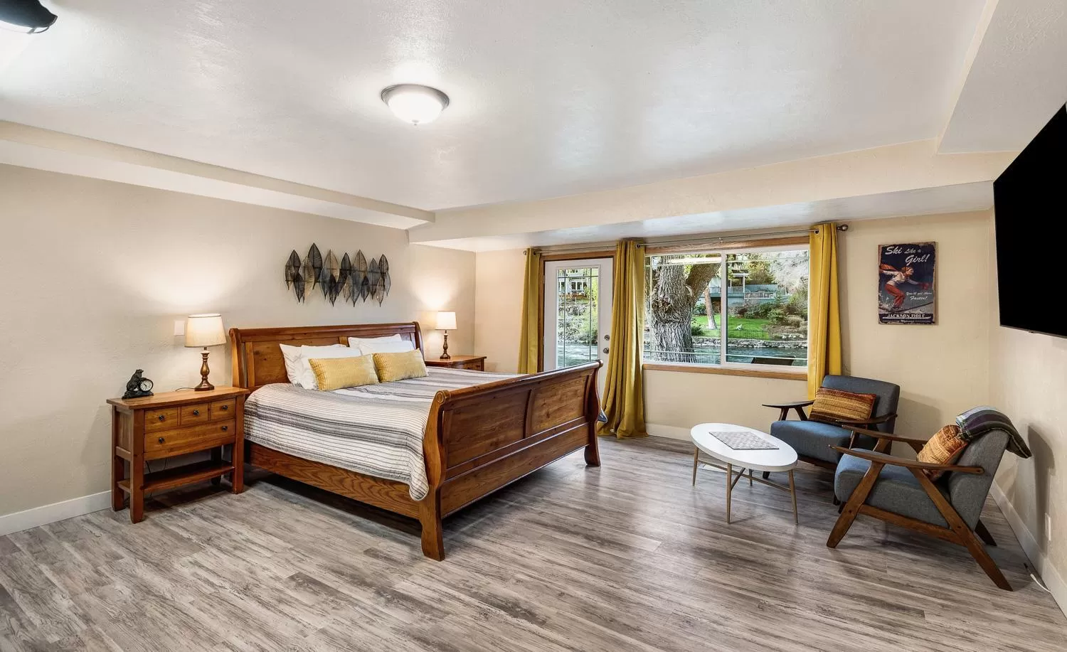 Deluxe King Studio - No Pets  in Bend Riverside Condos