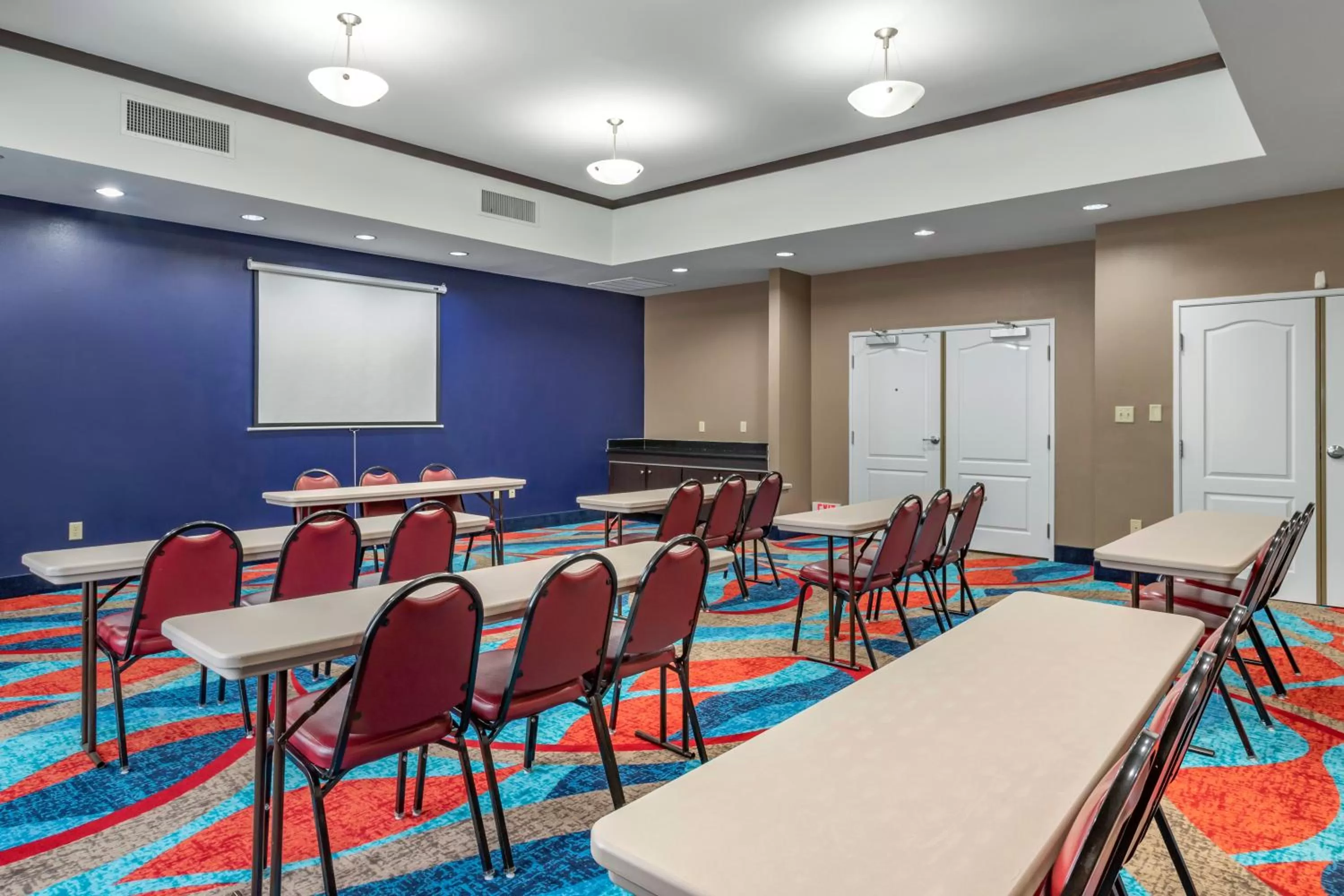 Comfort Inn & Suites Cleveland TX