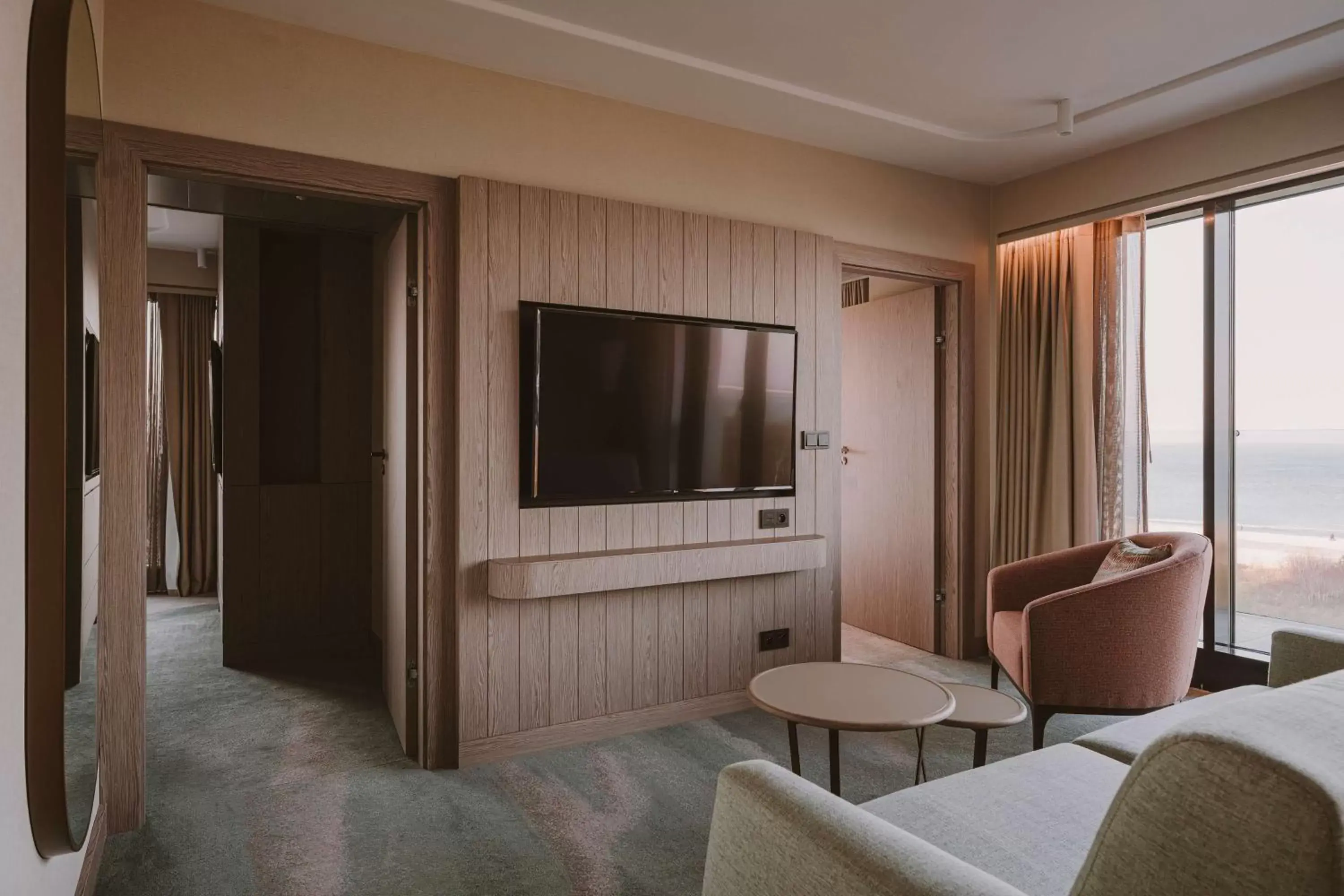 Bedroom, TV/Entertainment Center in Hilton Swinoujscie Resort And Spa