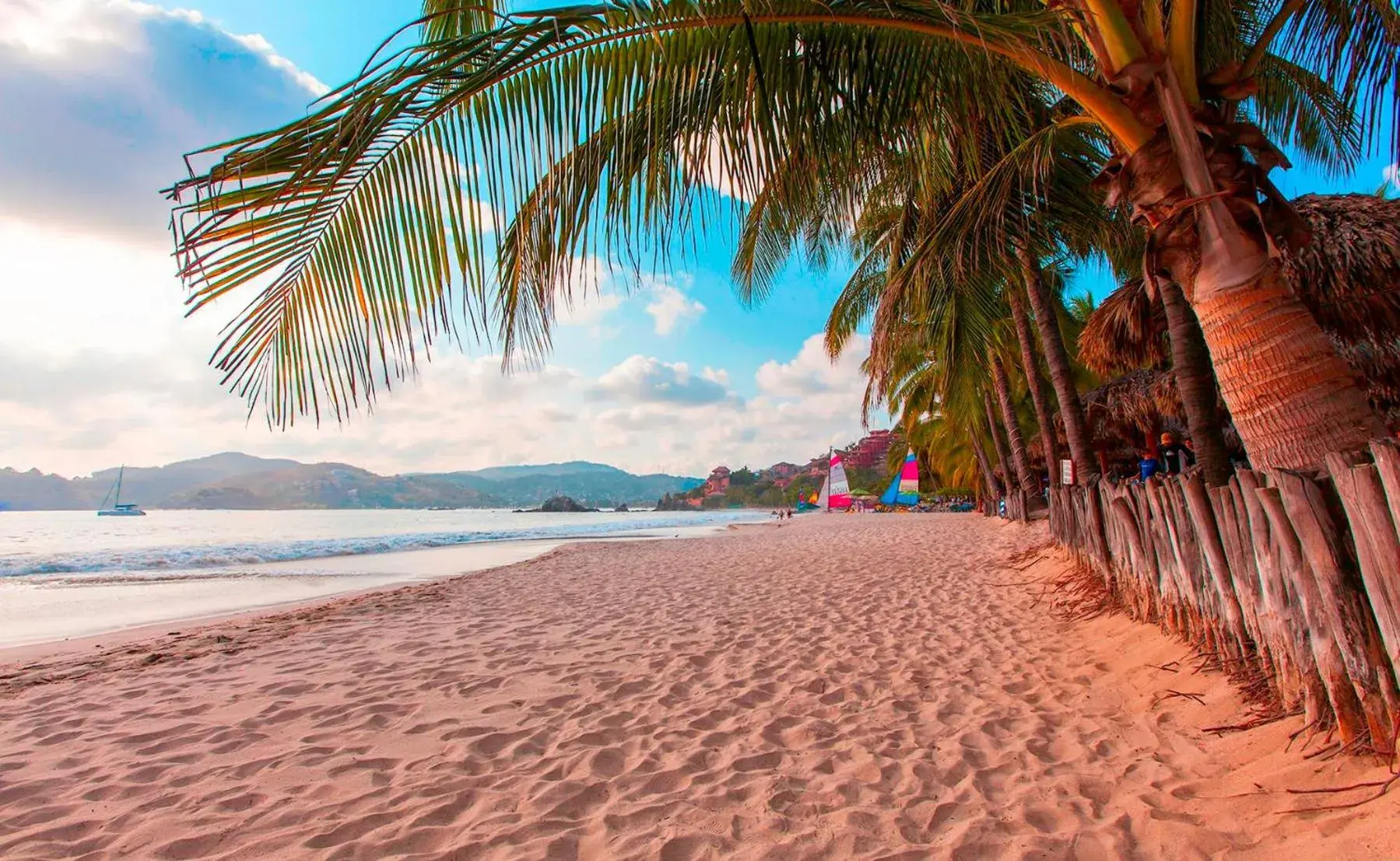 Beach, Natural Landscape in Hotel Villa Mexicana