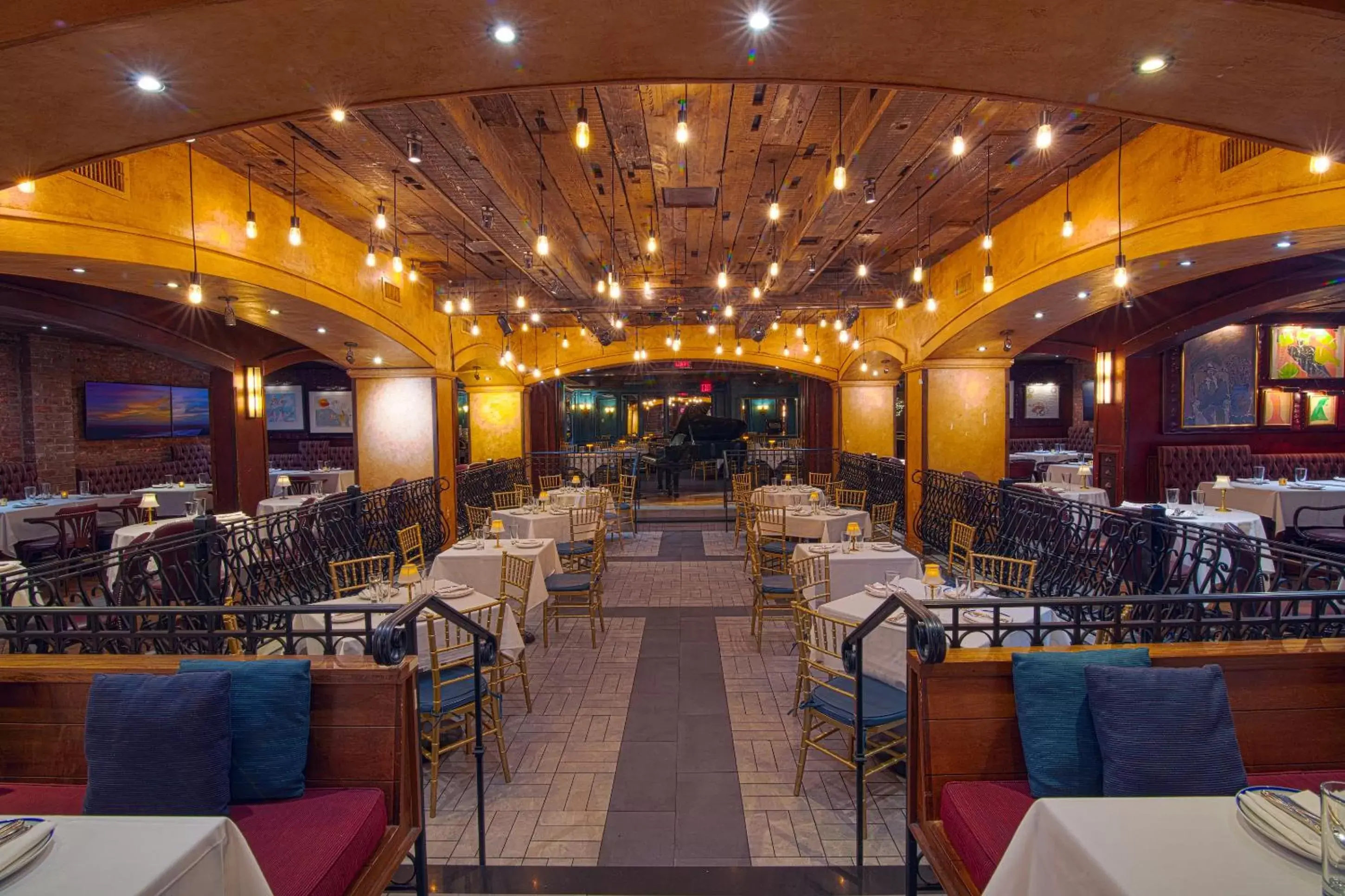 Restaurant/places to eat in Hotel Edison Times Square Restaurant/places to eat in Hotel Edison Times Square