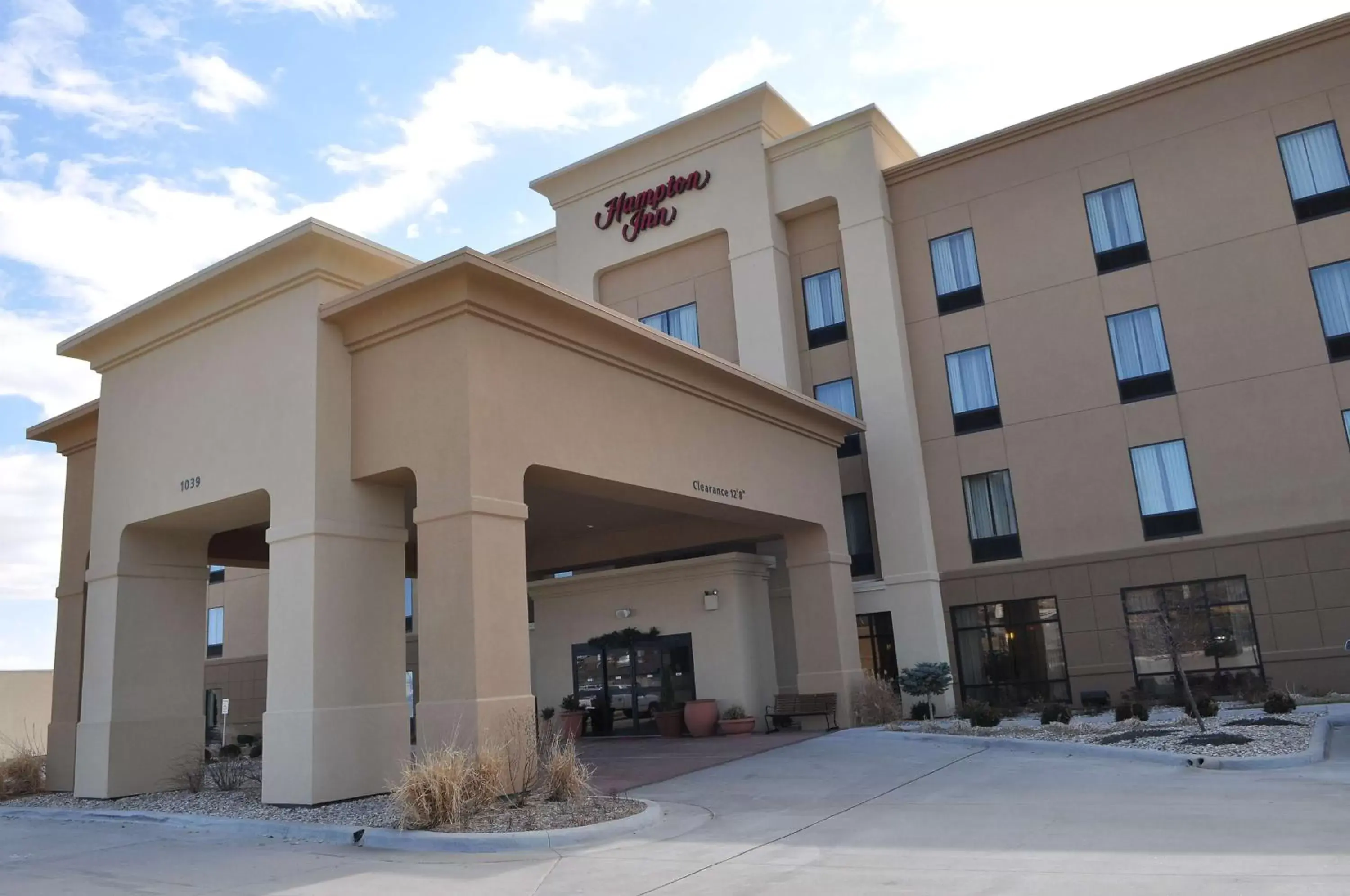 Property building in Hampton Inn Junction City Property building in Hampton Inn Junction City