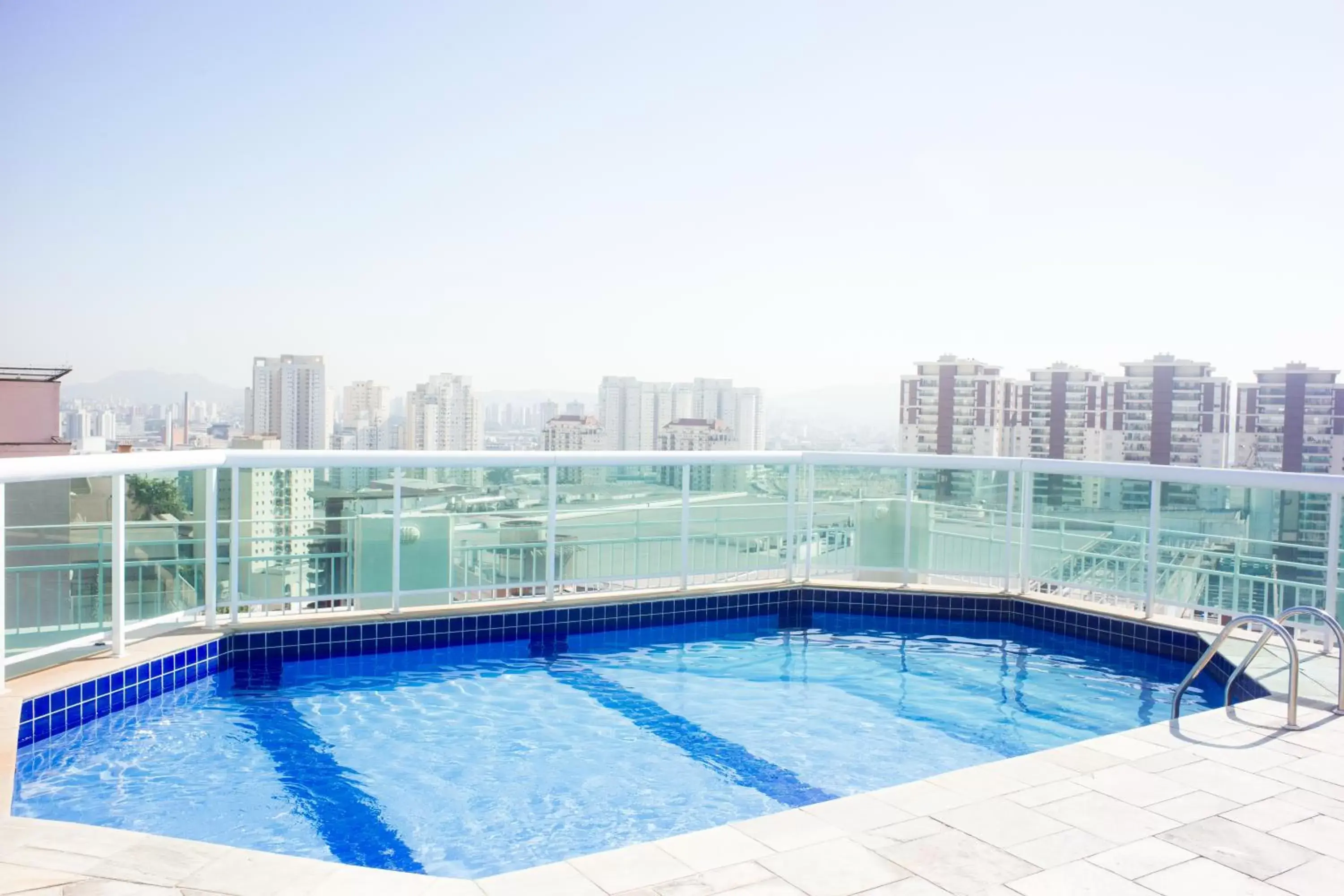 Swimming Pool in Plaza Inn American Loft