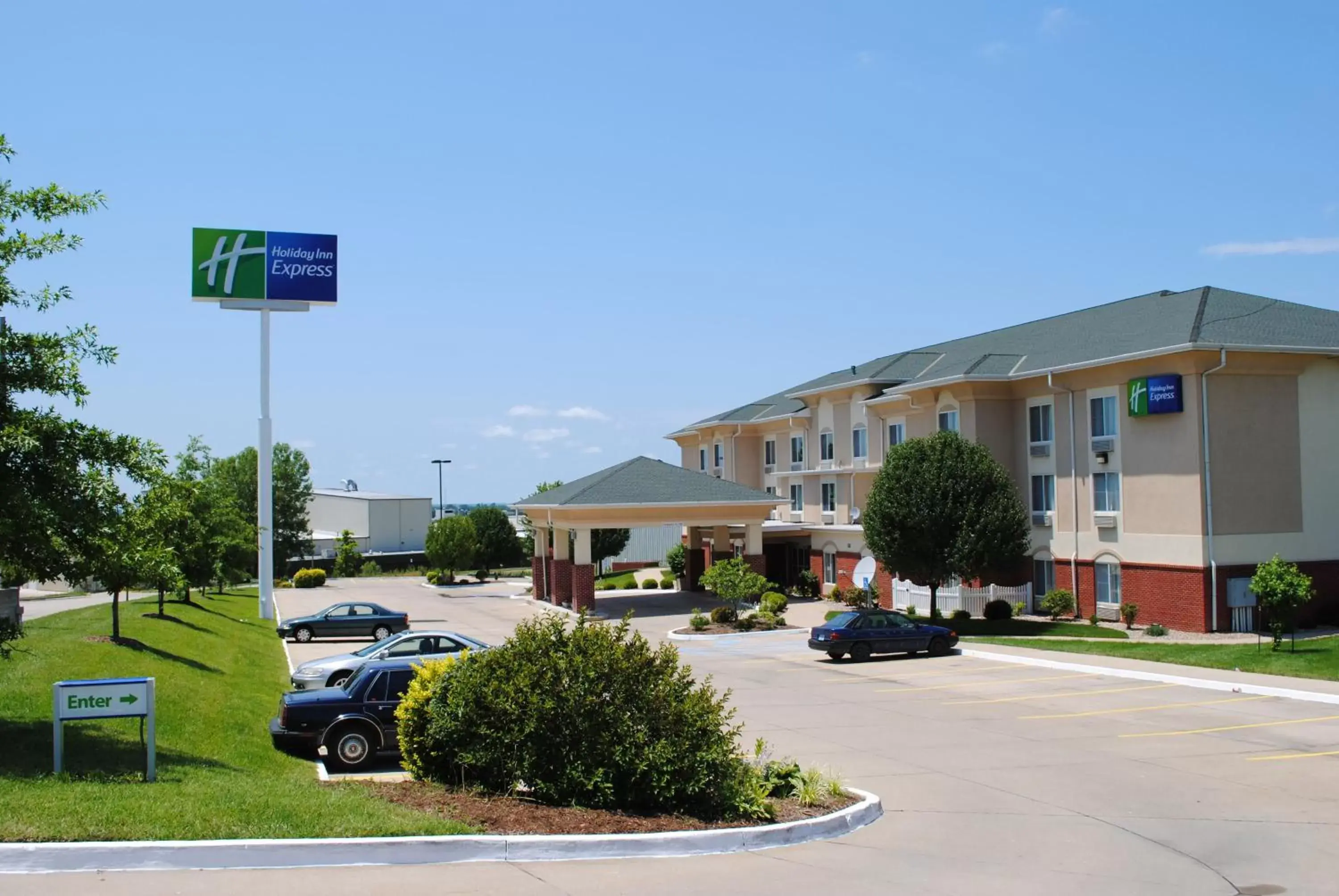 Property Building in Holiday Inn Express Boonville, an IHG Hotel