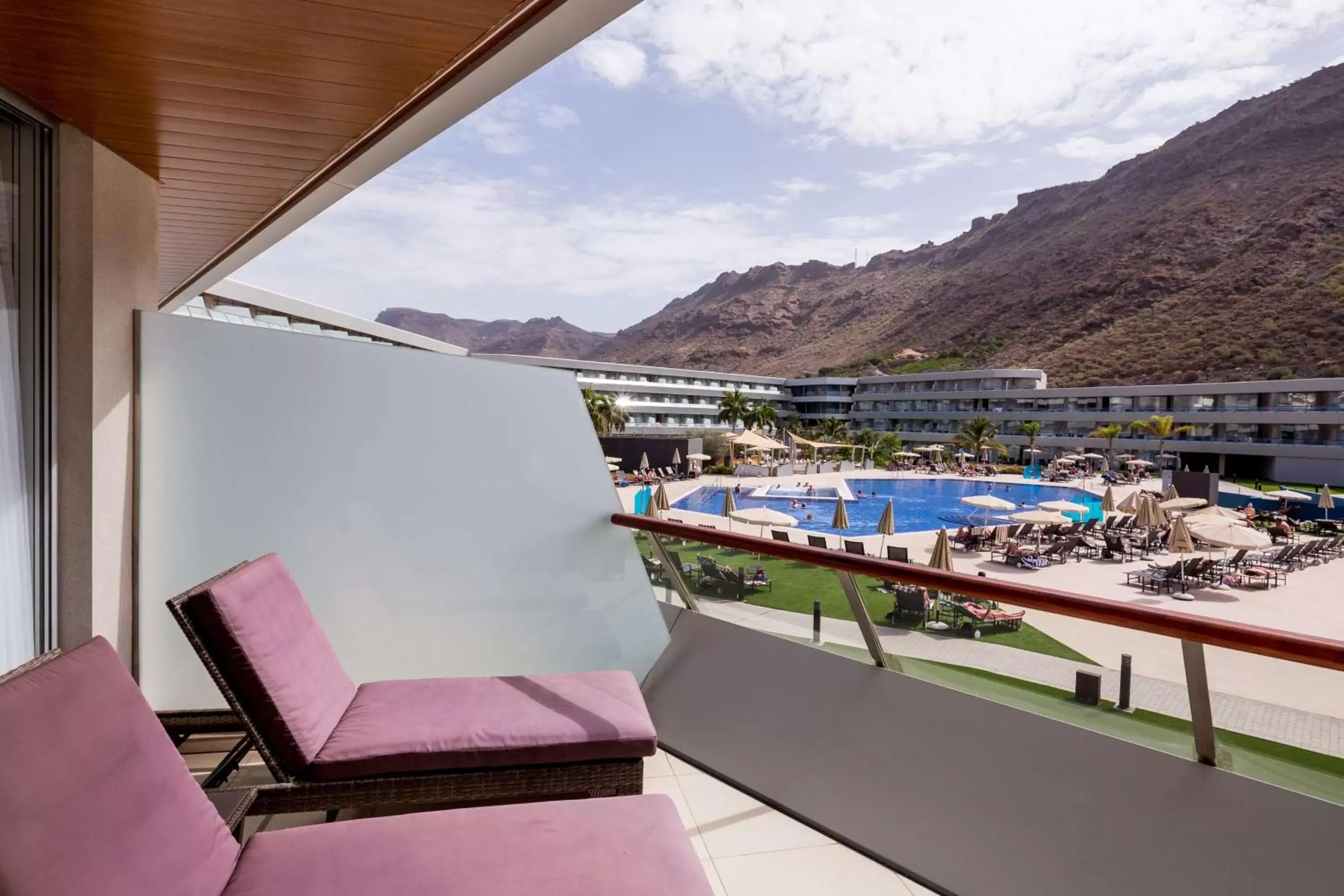 Photo of the whole room, Pool View in Radisson Blu Resort & Spa, Gran Canaria Mogan