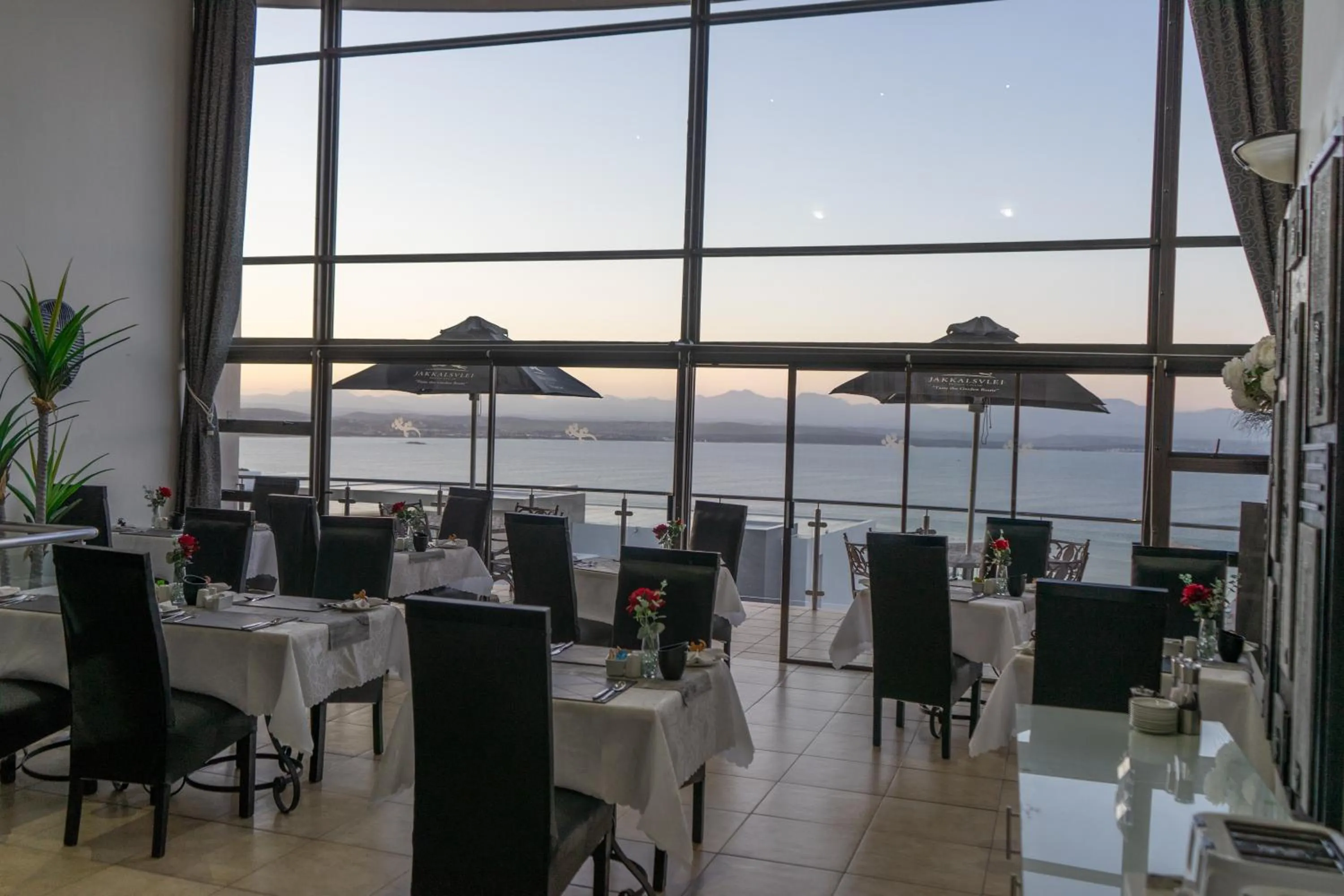 Dining area in Bar-t-nique Guest House