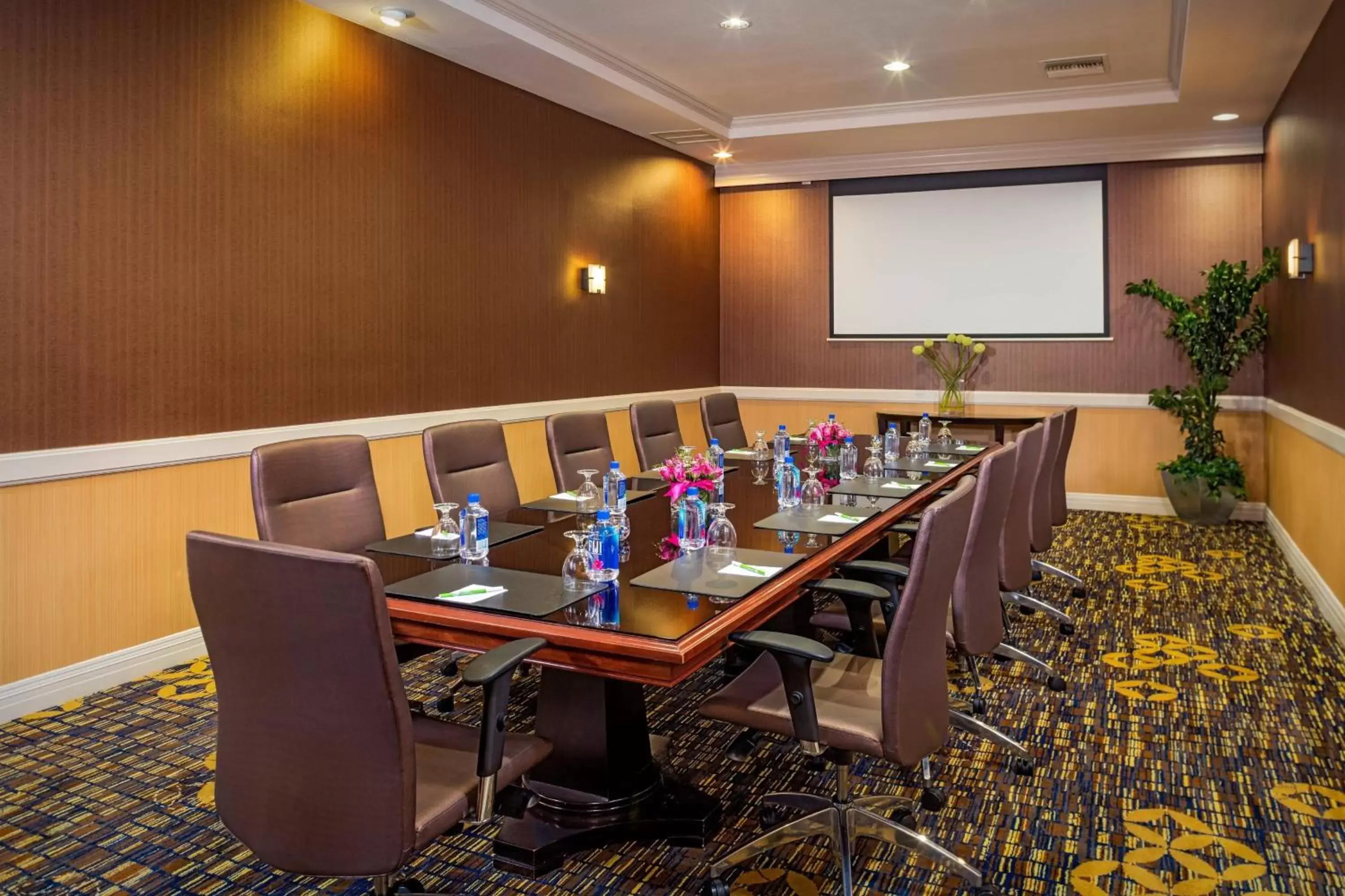 Meeting/conference room in Courtyard by Marriott Los Angeles Pasadena/Monrovia